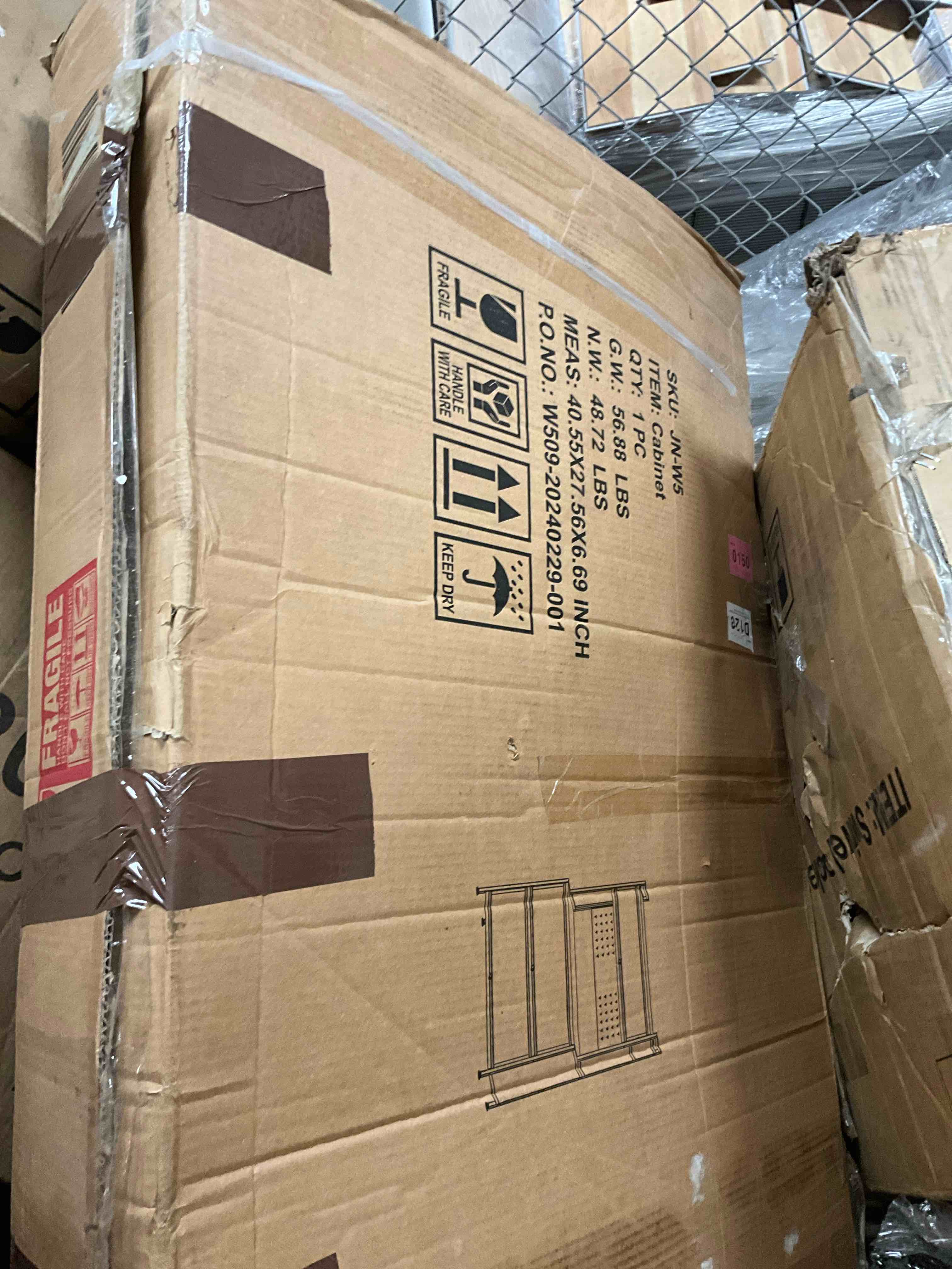 https://s3.amazonaws.com/lotting-images-prod/bidfta/PNK1238314_1760980704359.jpeg