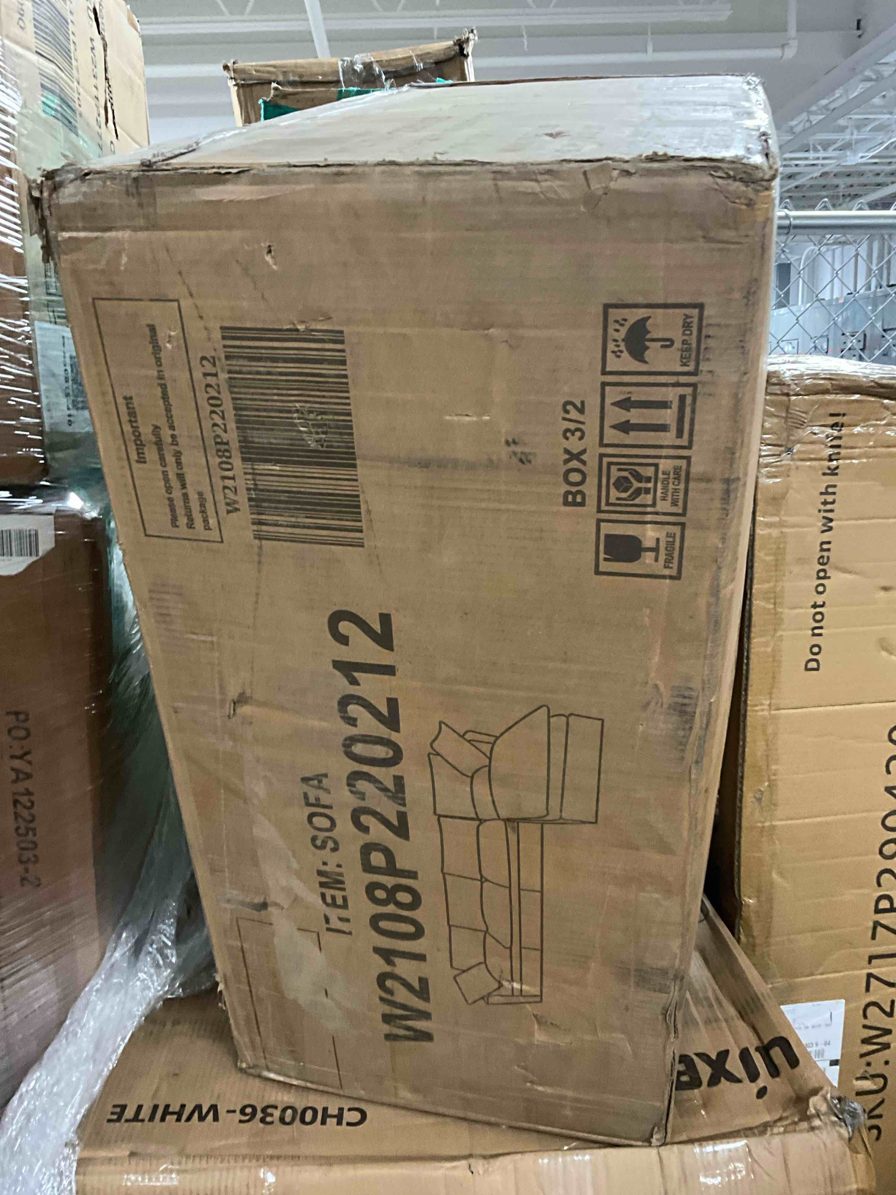 https://s3.amazonaws.com/lotting-images-prod/bidfta/PNK1238323_1760971669382.jpeg