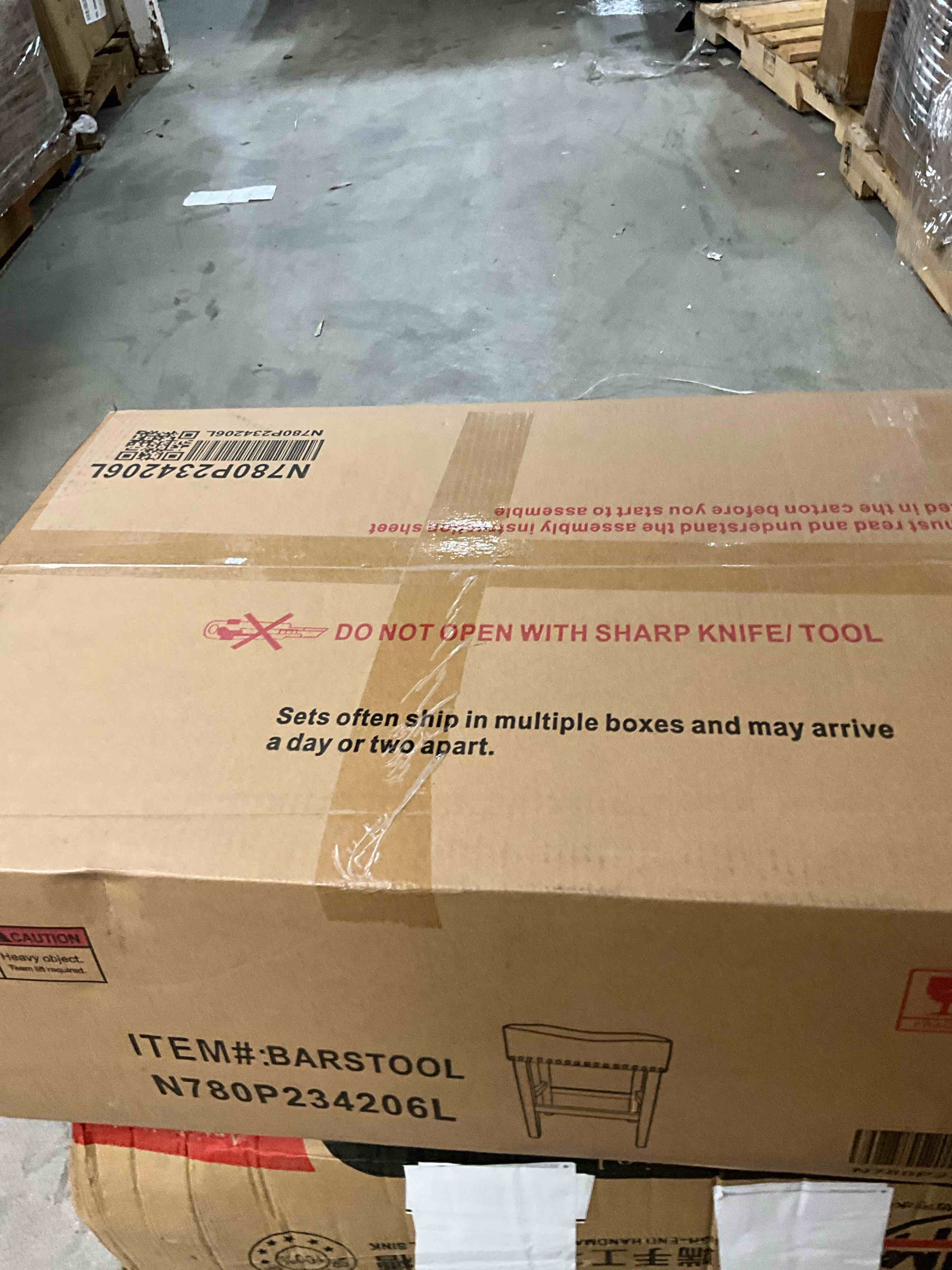 https://s3.amazonaws.com/lotting-images-prod/bidfta/PNK1238325_1760970661980.jpeg