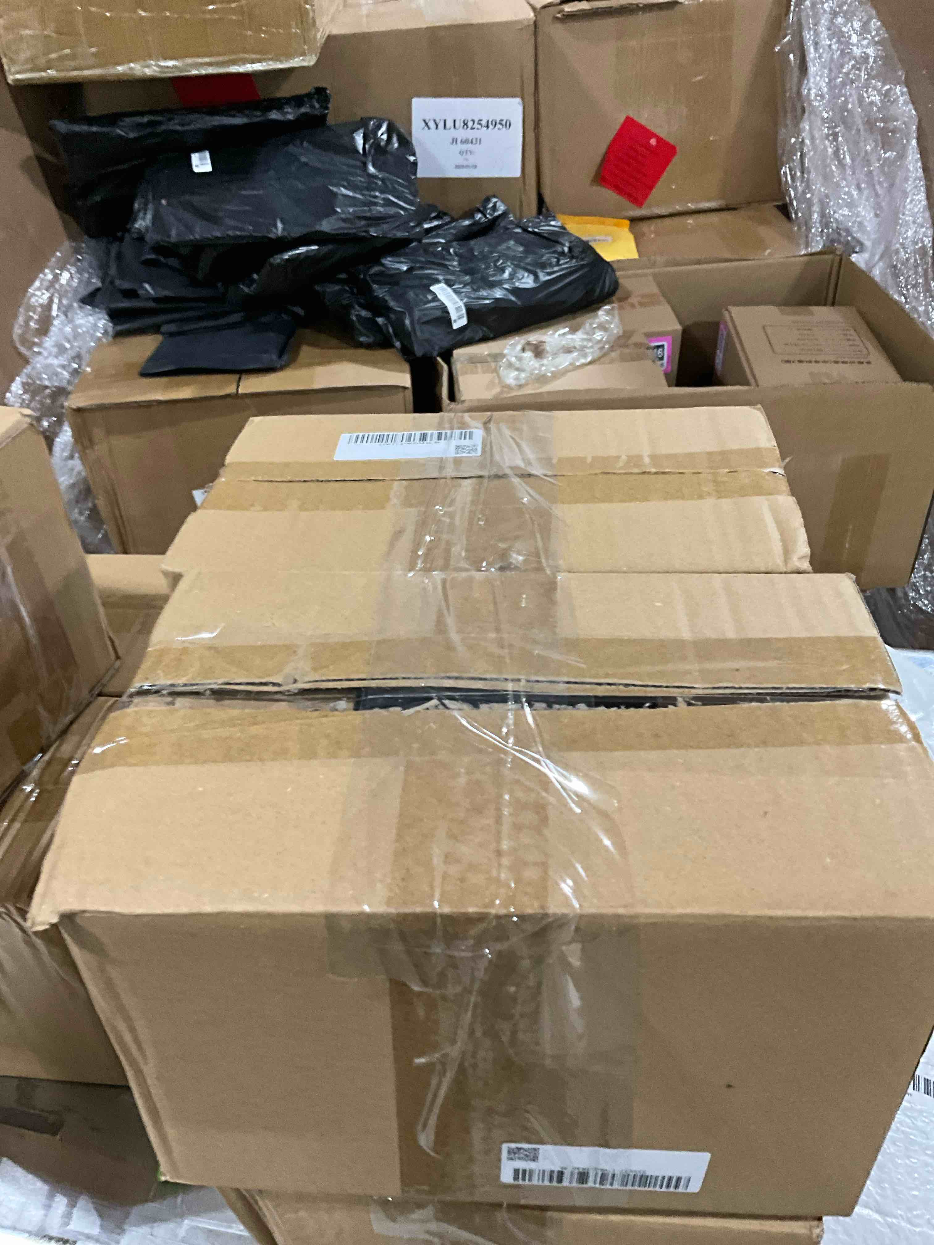 https://s3.amazonaws.com/lotting-images-prod/bidfta/PNK1238349_1761057513266.jpeg