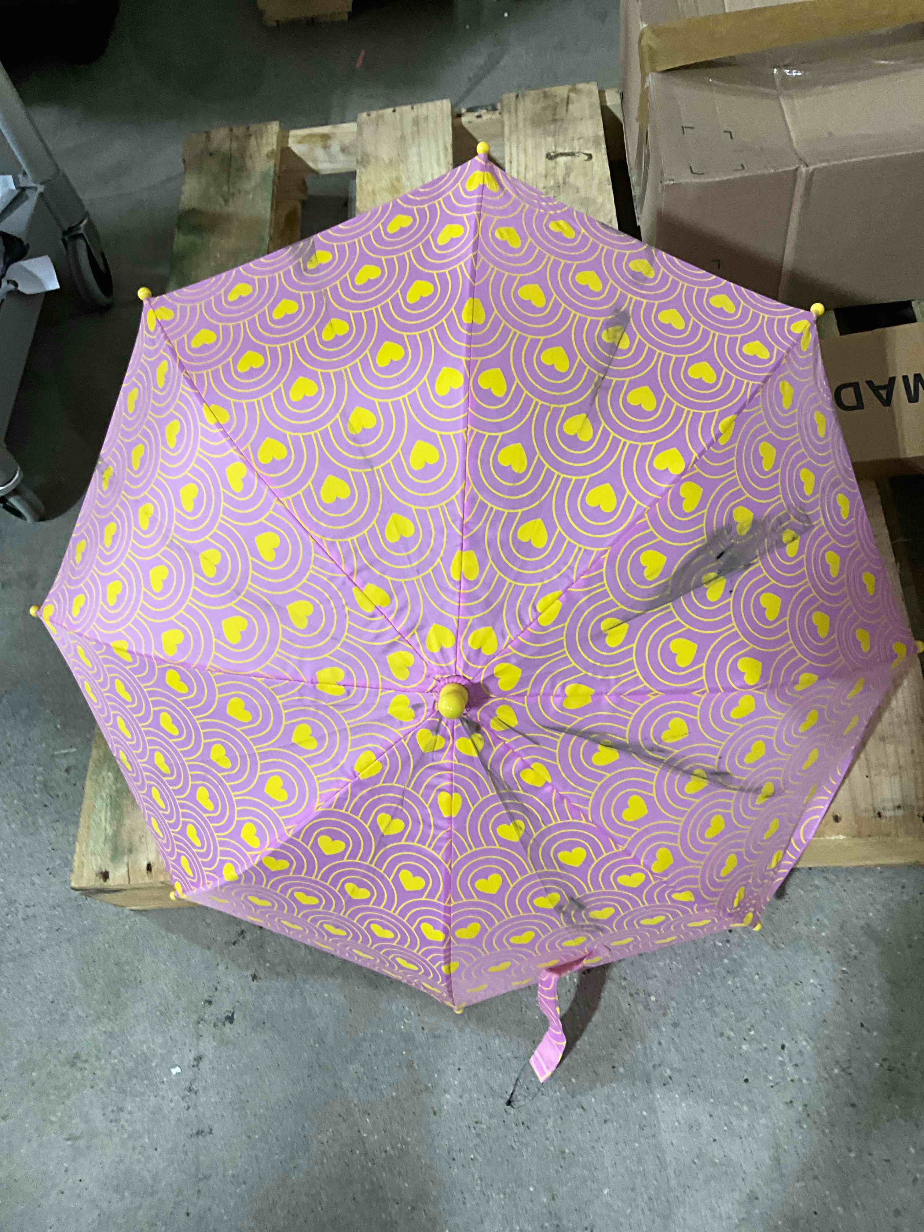 kids umbrella, pink with yellow hearts