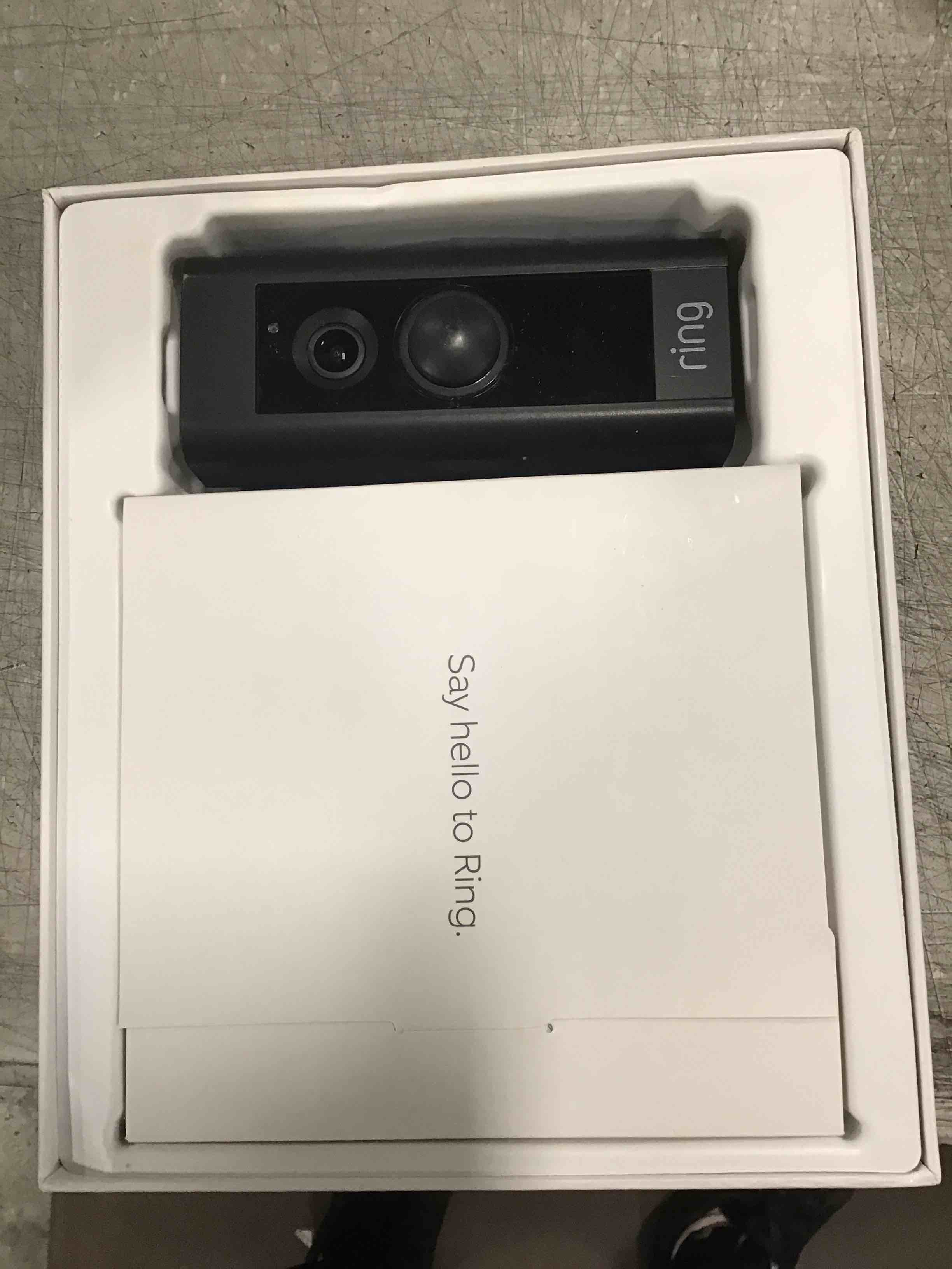 https://s3.amazonaws.com/lotting-images-prod/bidfta/PNK1240981_1734700335496.jpeg