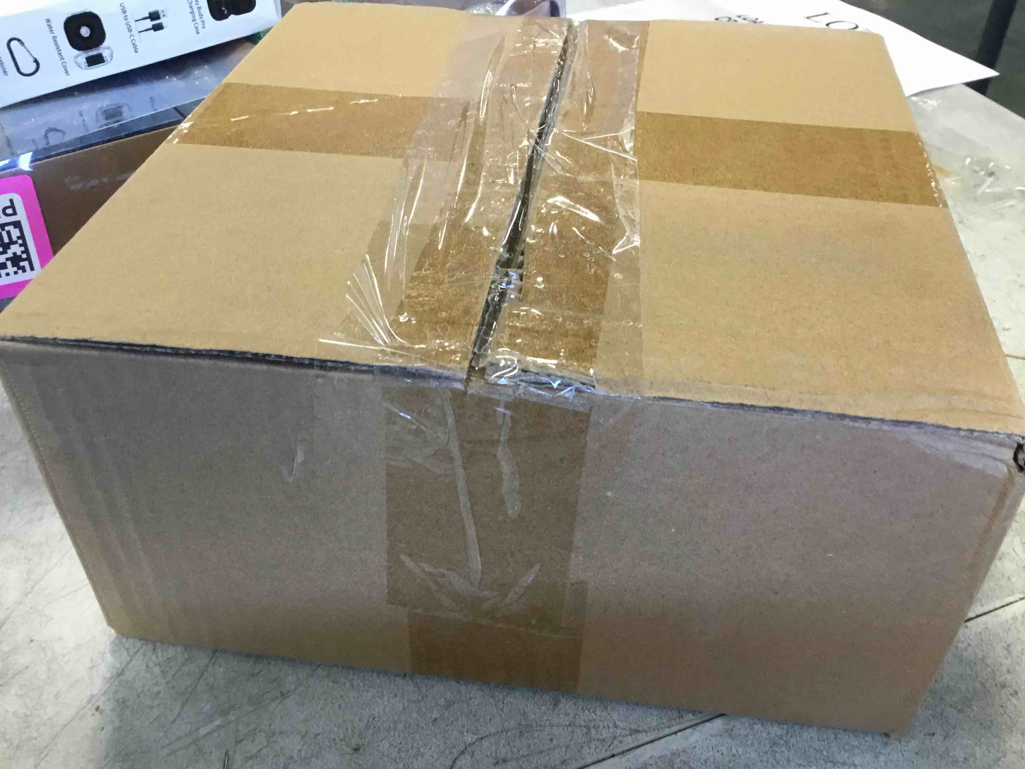 https://s3.amazonaws.com/lotting-images-prod/bidfta/PNK1244782_1735575995039.jpeg