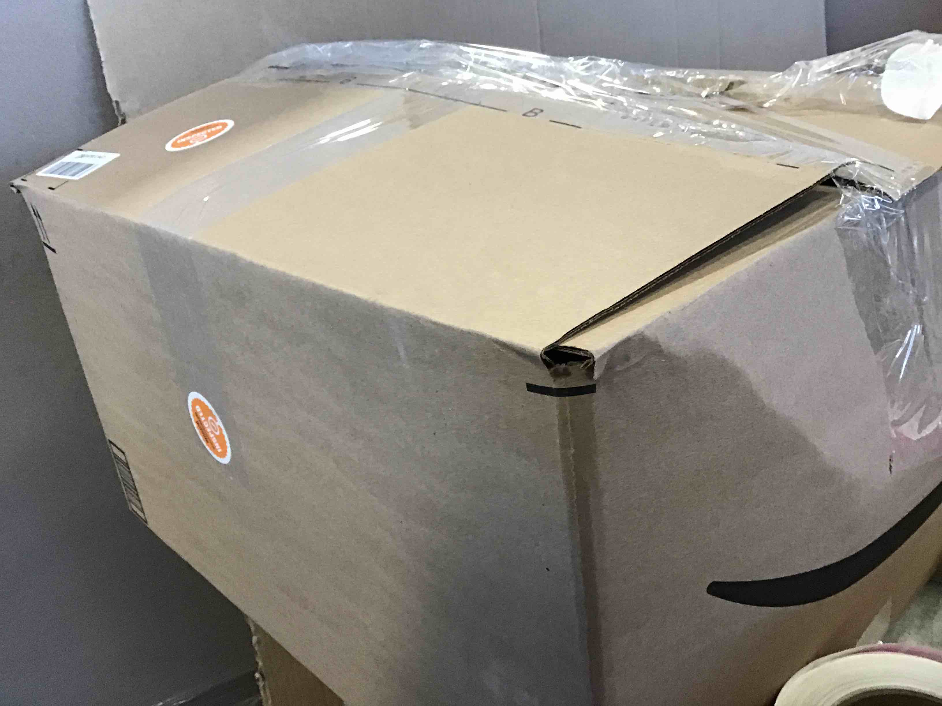 https://s3.amazonaws.com/lotting-images-prod/bidfta/PNK1245025_1735836015163.jpeg