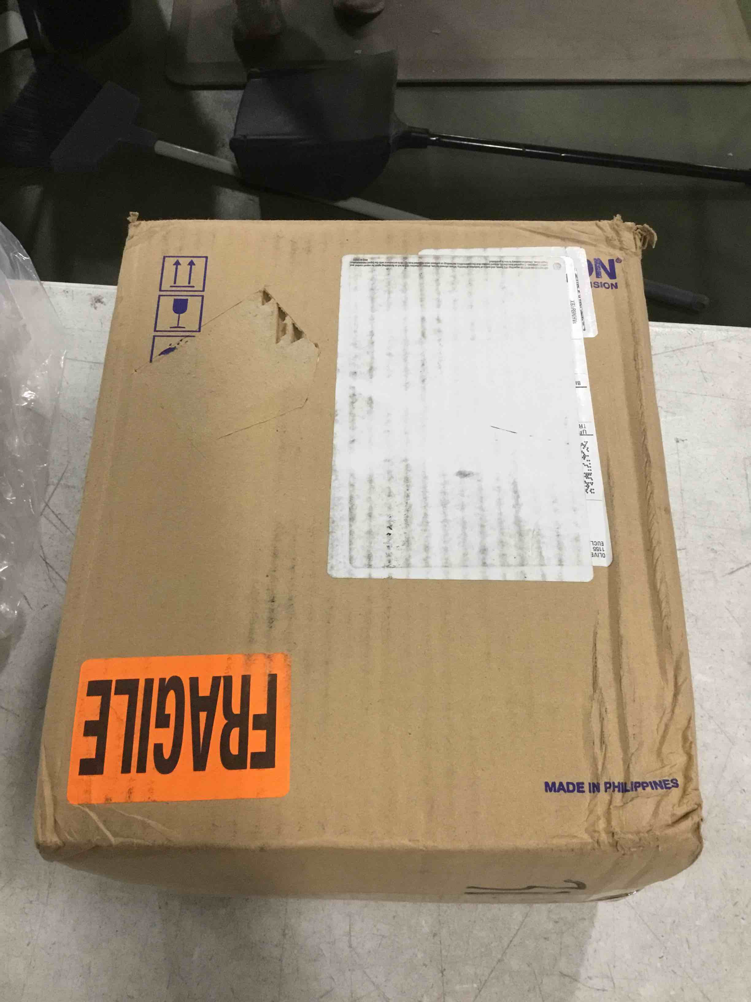 https://s3.amazonaws.com/lotting-images-prod/bidfta/PNK1248093_1734699811130.jpeg