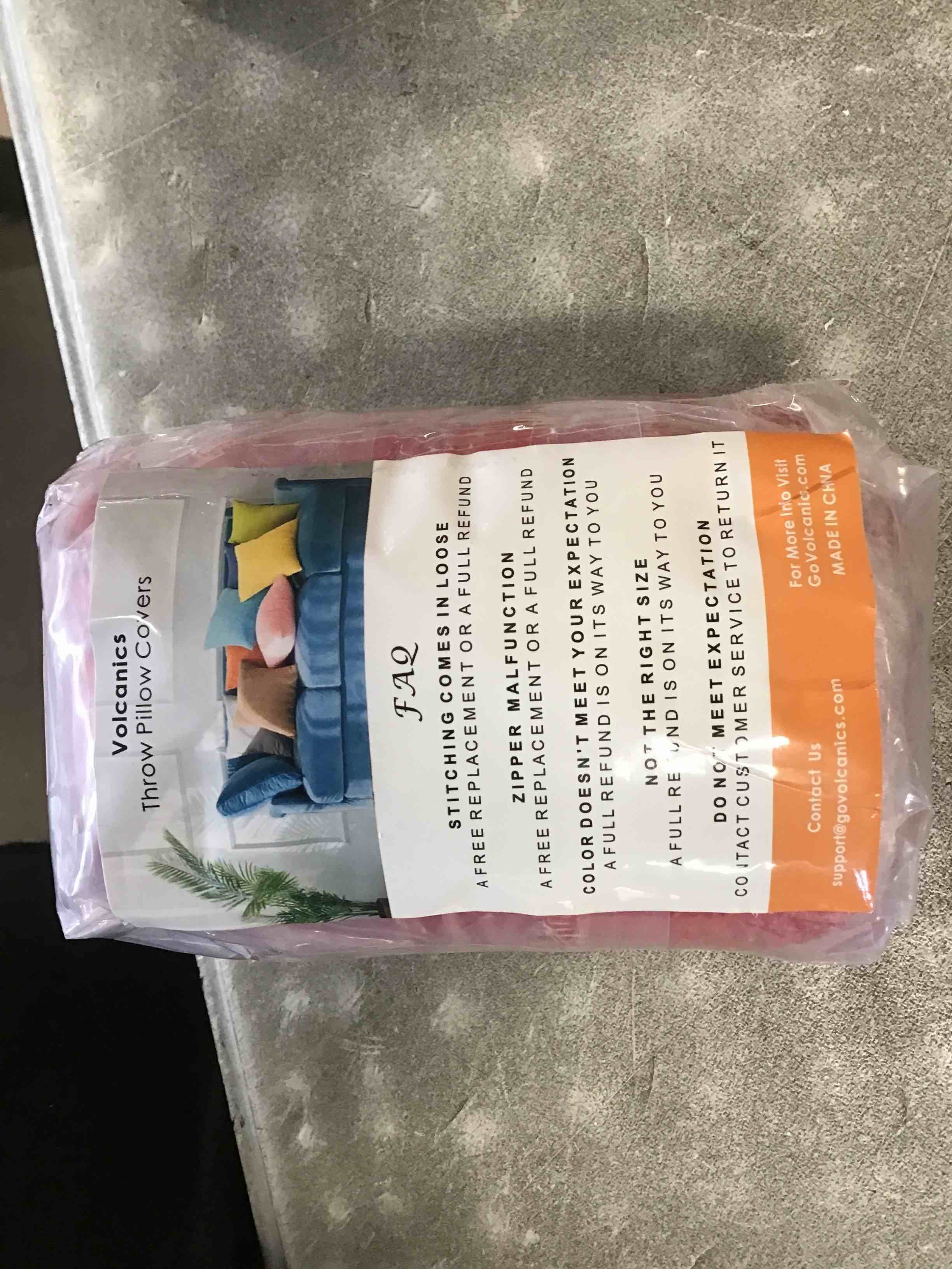 https://s3.amazonaws.com/lotting-images-prod/bidfta/PNK1251970_1736354463904.jpeg