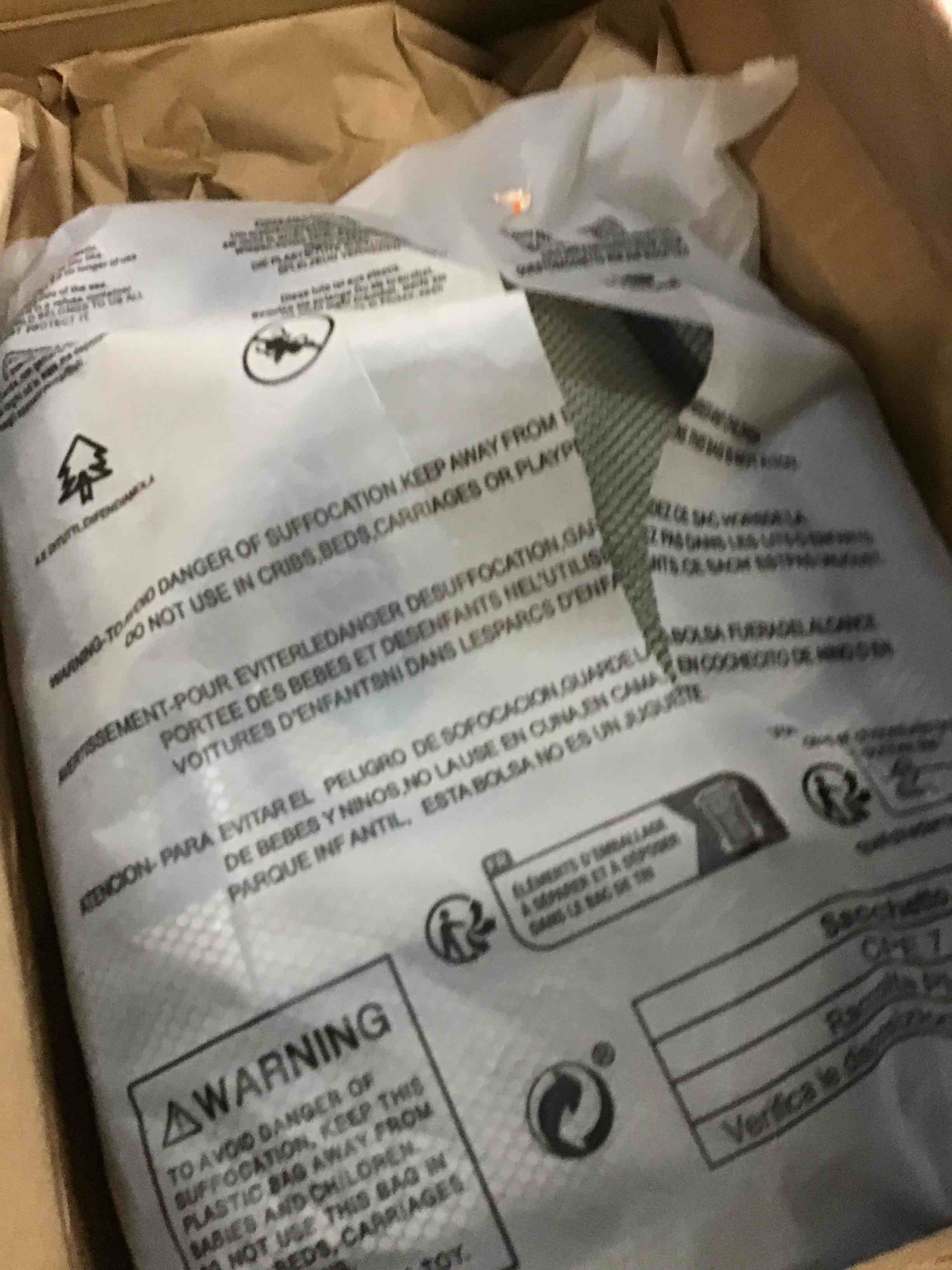 https://s3.amazonaws.com/lotting-images-prod/bidfta/PNK1255211_1734437871821.jpeg