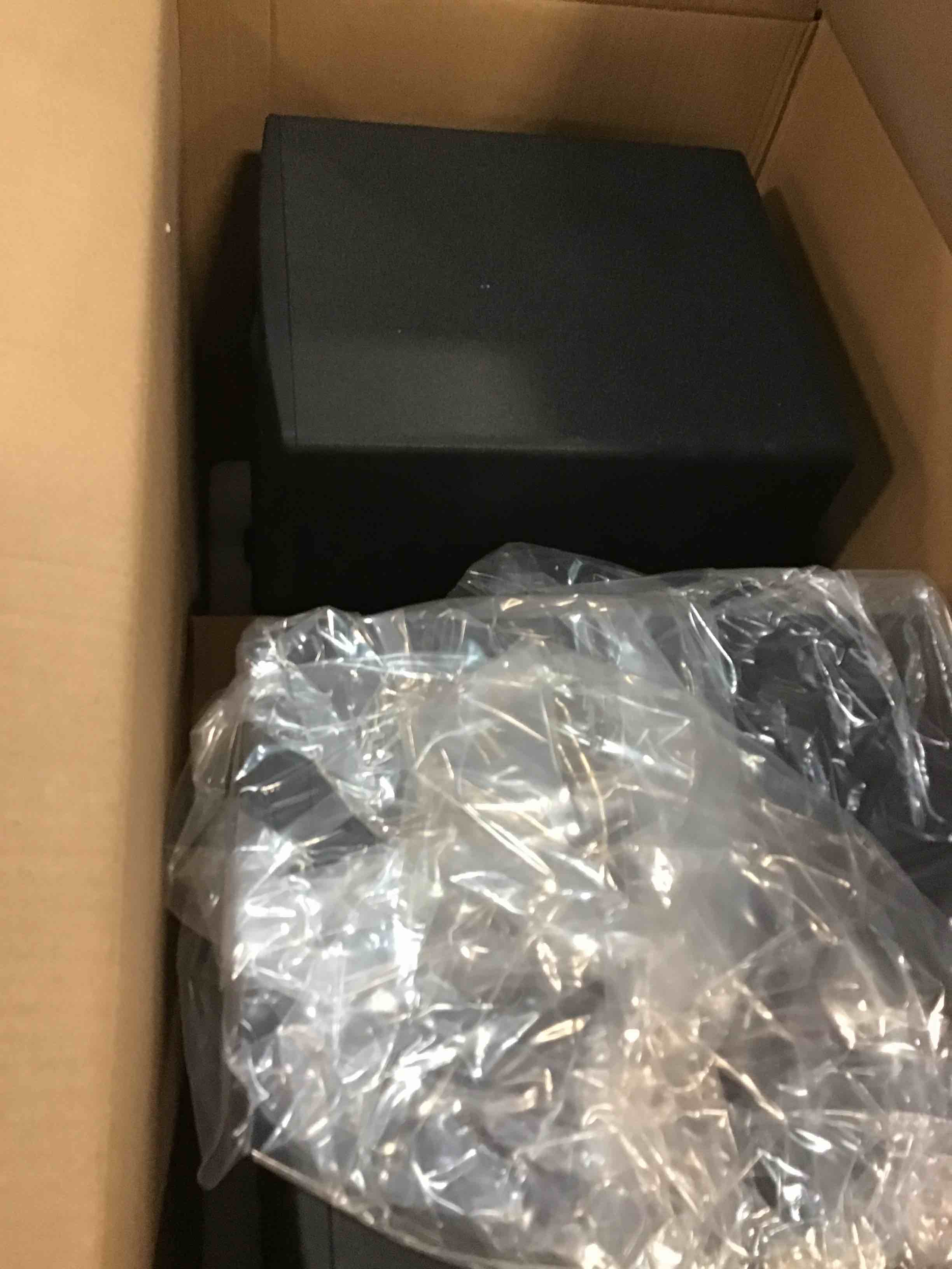 https://s3.amazonaws.com/lotting-images-prod/bidfta/PNK1255323_1734453696146.jpeg