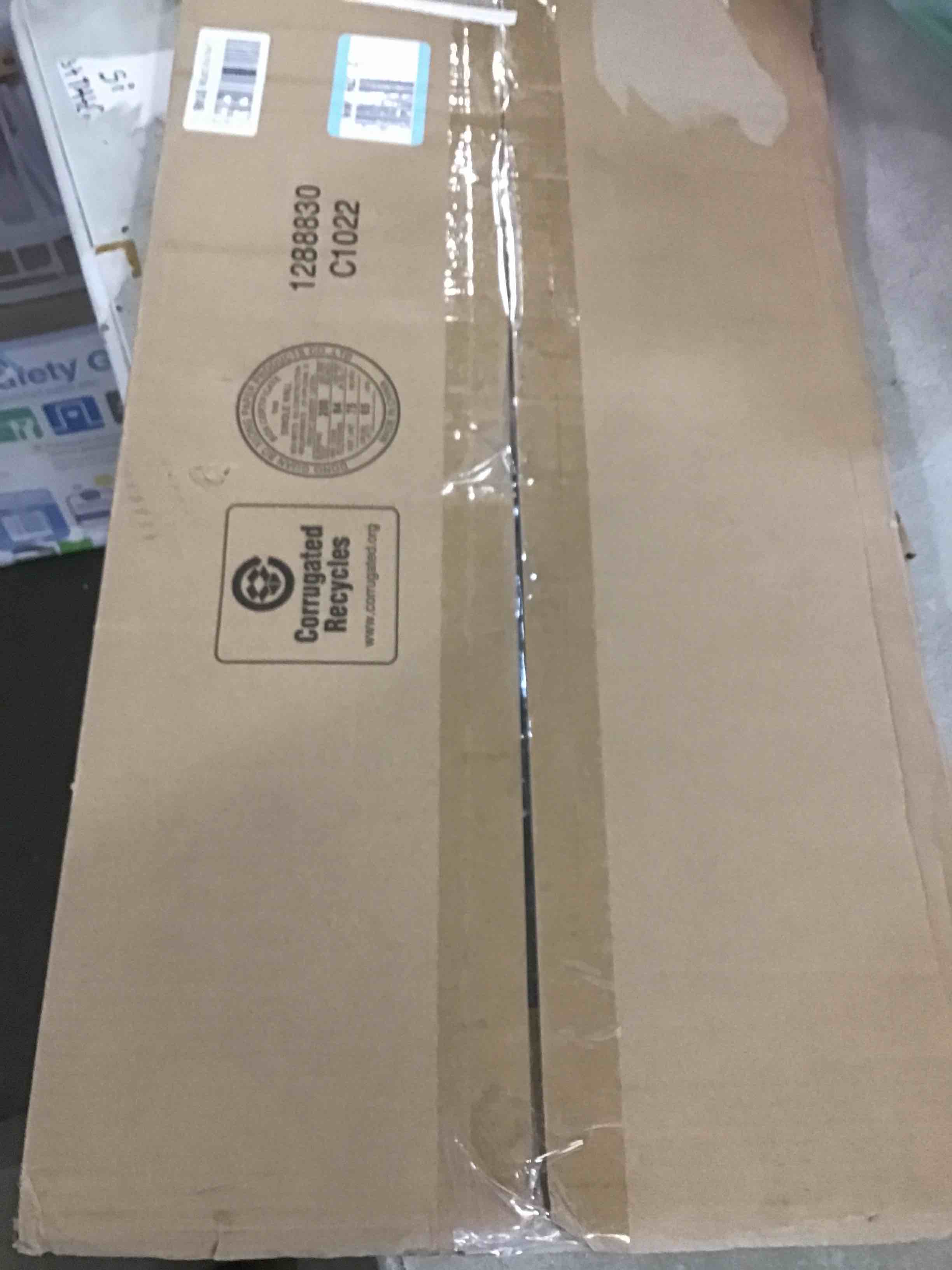 https://s3.amazonaws.com/lotting-images-prod/bidfta/PNK1256337_1734965296379.jpeg