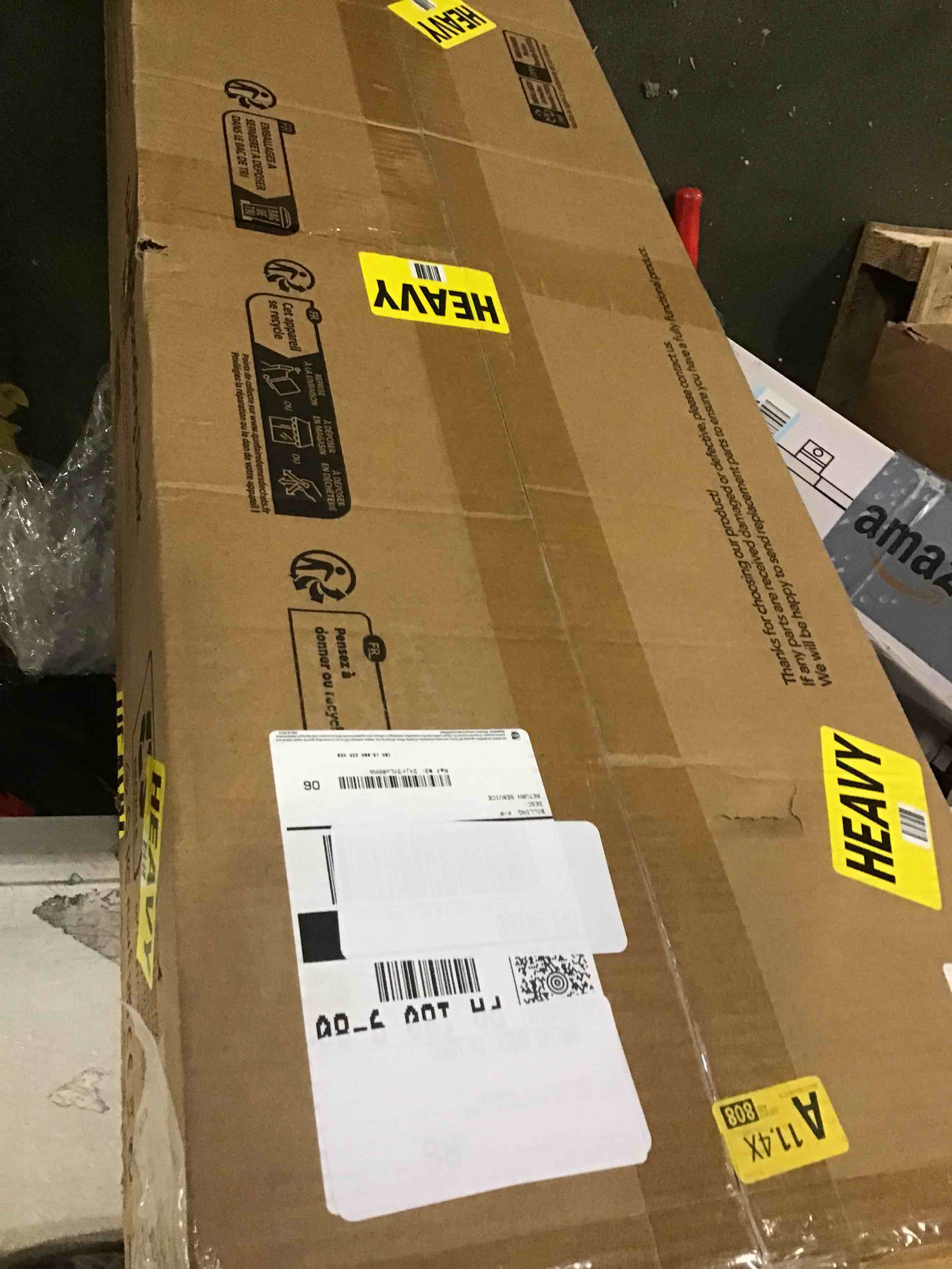 https://s3.amazonaws.com/lotting-images-prod/bidfta/PNK1256460_1734981873760.jpeg