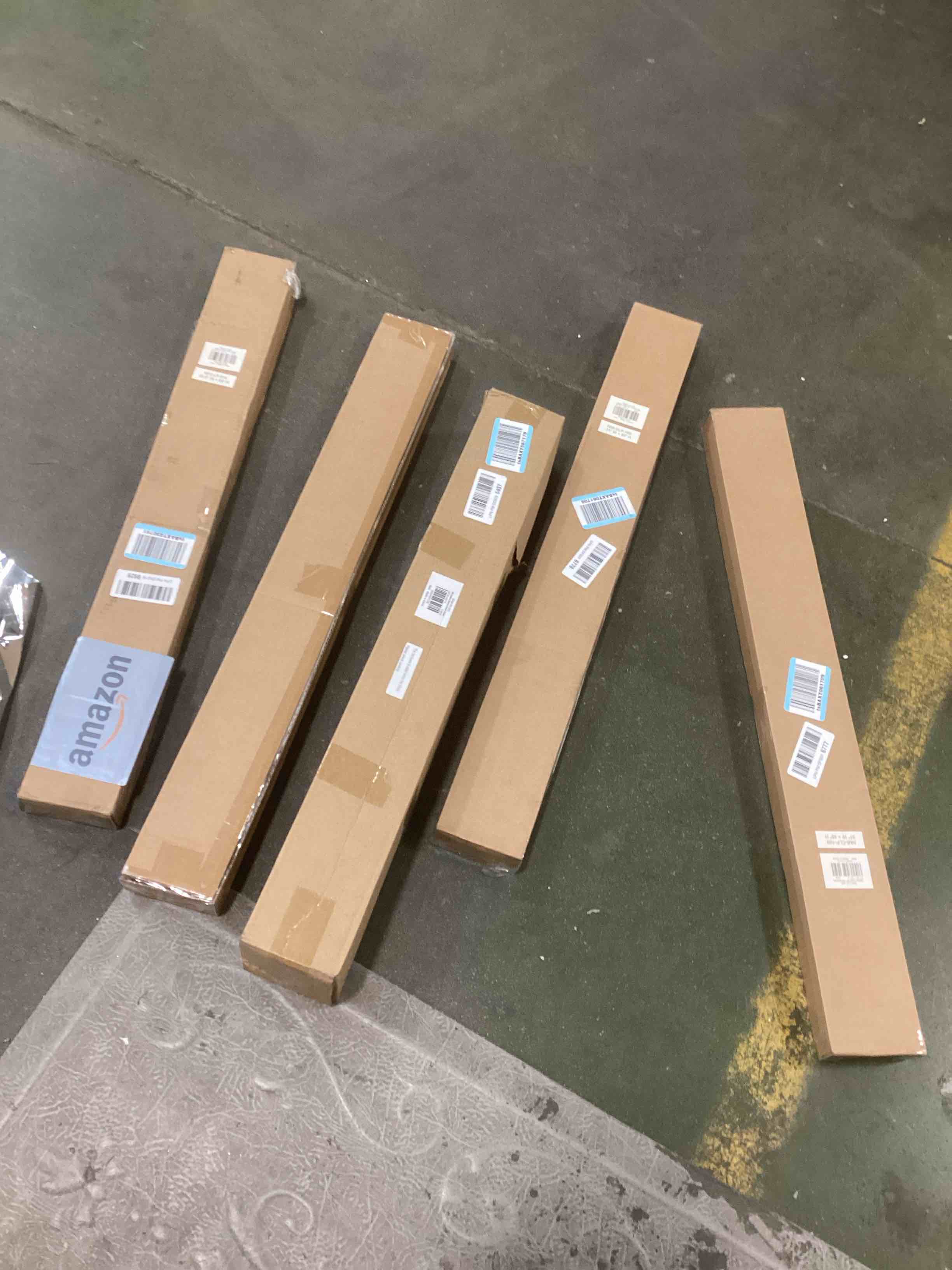 https://s3.amazonaws.com/lotting-images-prod/bidfta/PNK1256898_1735333599921.jpeg