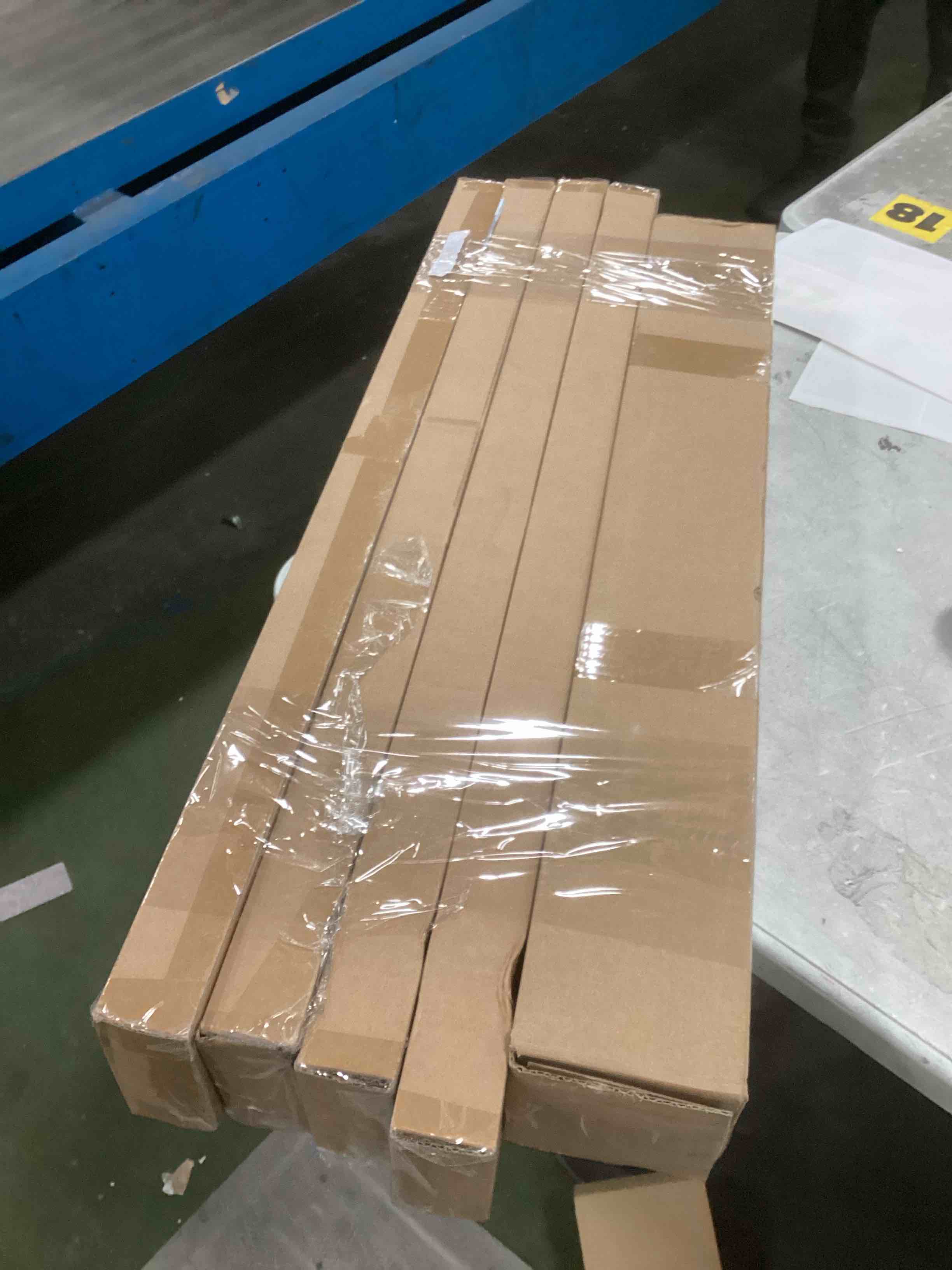 https://s3.amazonaws.com/lotting-images-prod/bidfta/PNK1256898_1735333678498.jpeg
