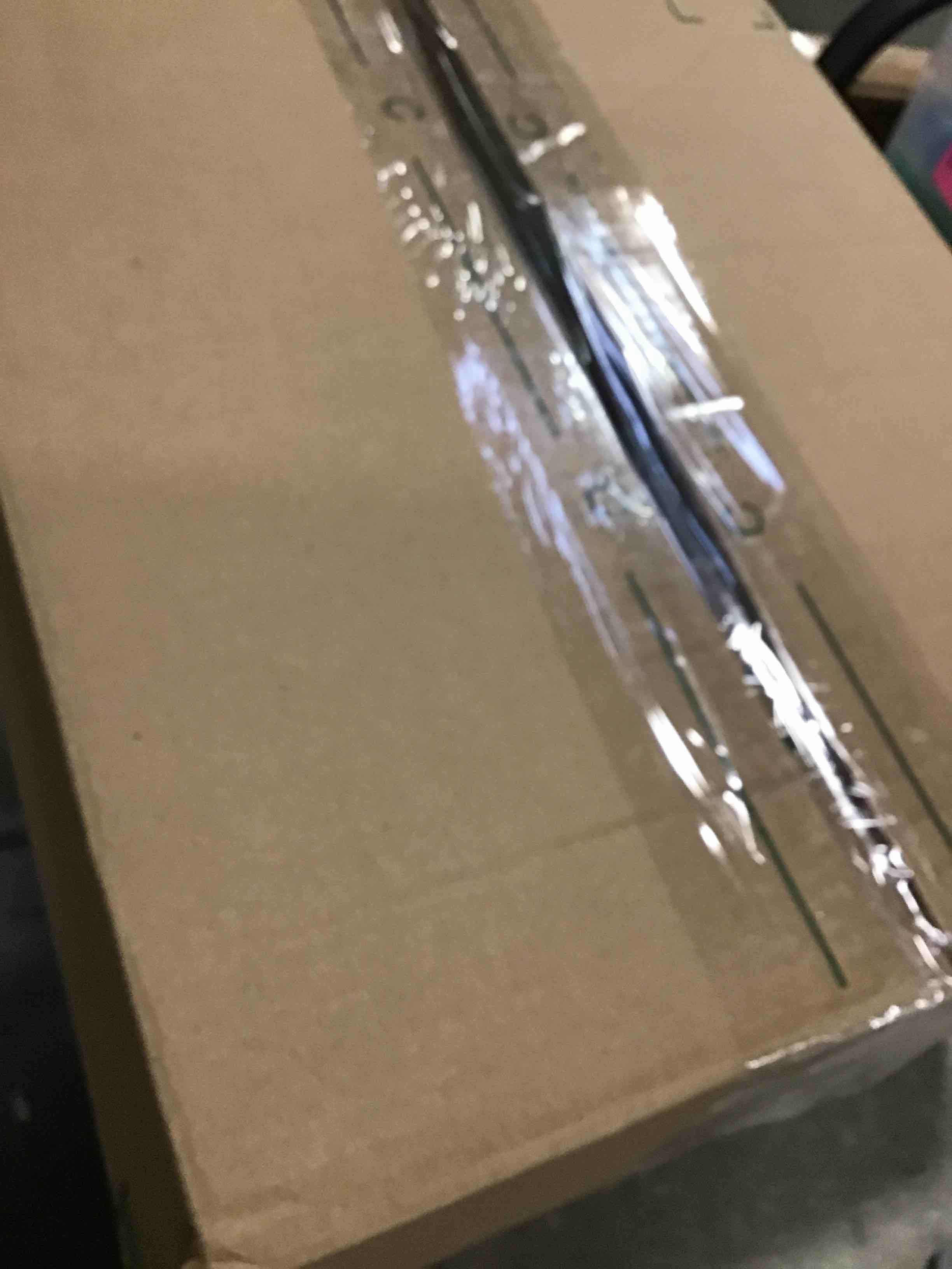 https://s3.amazonaws.com/lotting-images-prod/bidfta/PNK1256933_1735566504911.jpeg