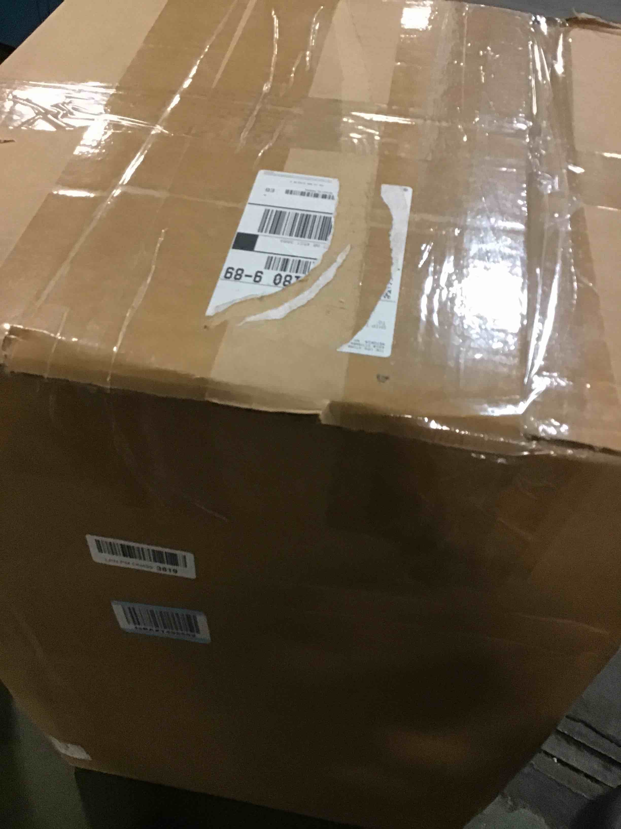 https://s3.amazonaws.com/lotting-images-prod/bidfta/PNK1257173_1735648336475.jpeg