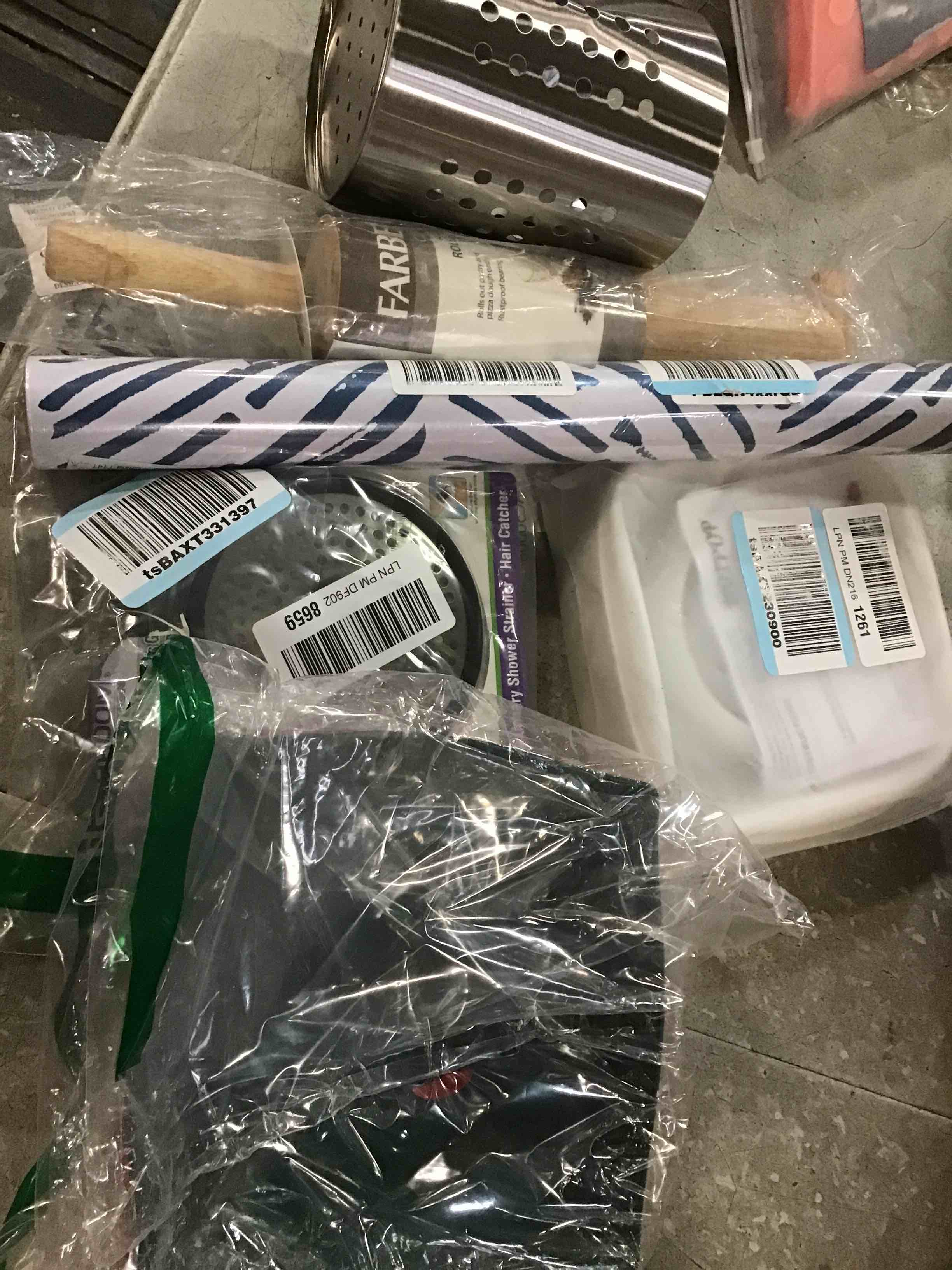 https://s3.amazonaws.com/lotting-images-prod/bidfta/PNK1257380_1735671239955.jpeg