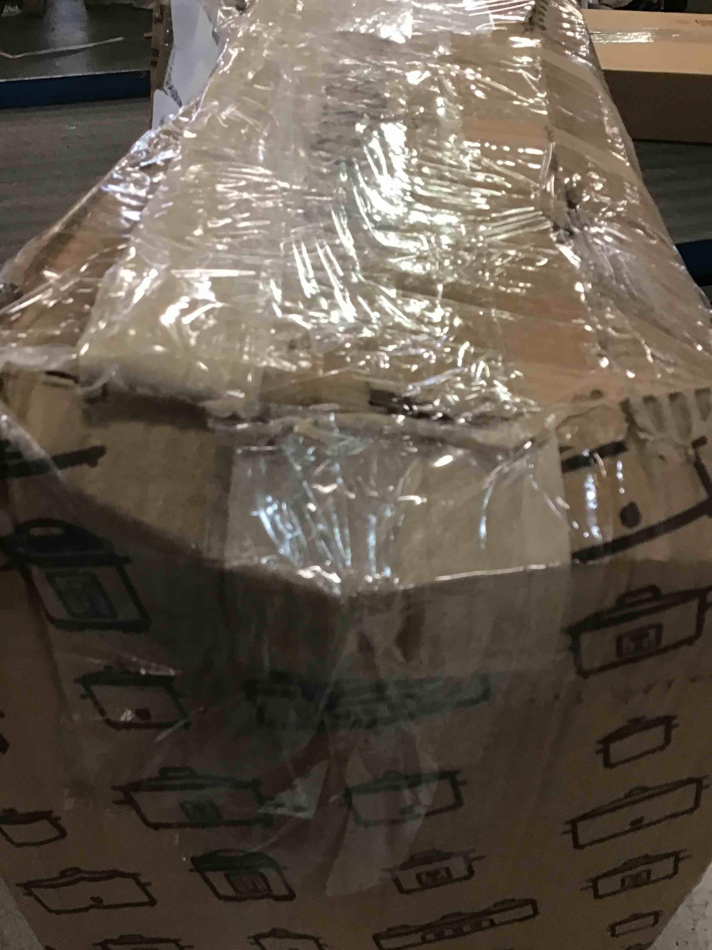 https://s3.amazonaws.com/lotting-images-prod/bidfta/PNK1257672_1735933583834.jpeg
