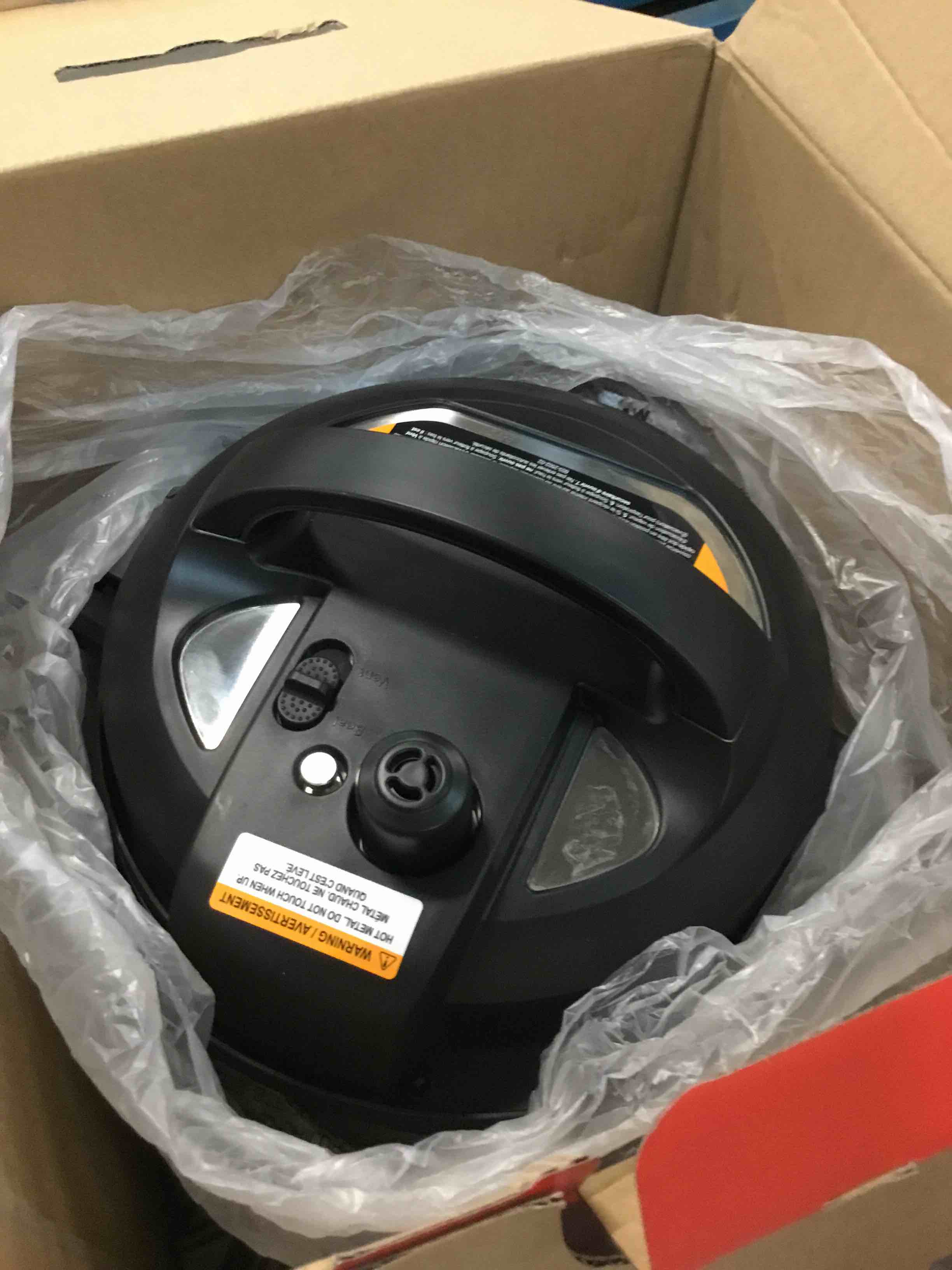 https://s3.amazonaws.com/lotting-images-prod/bidfta/PNK1257709_1735938820425.jpeg