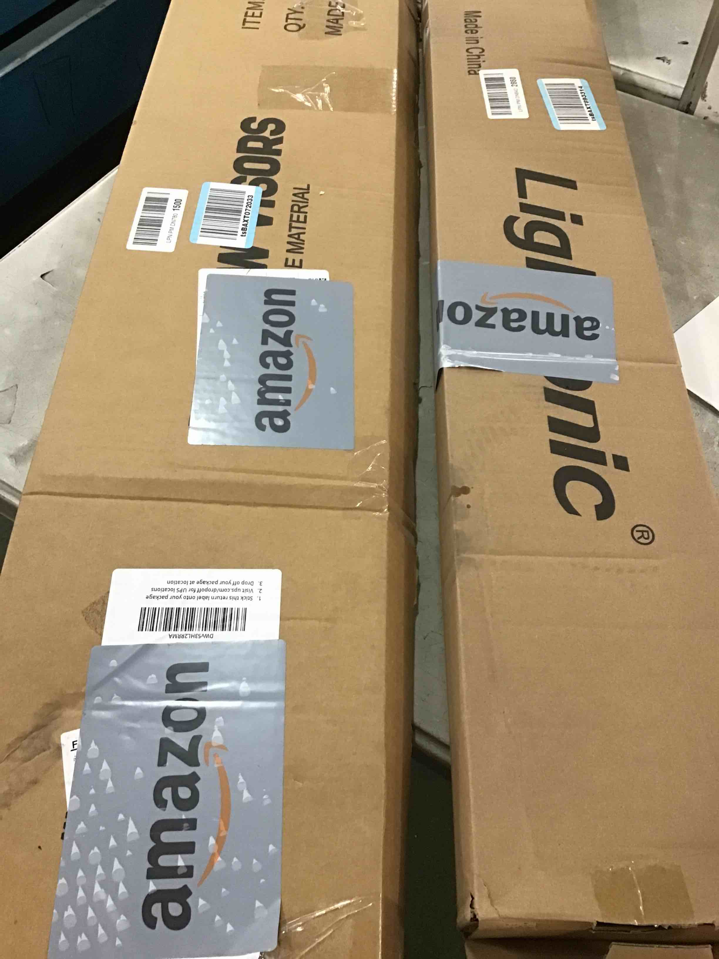 https://s3.amazonaws.com/lotting-images-prod/bidfta/PNK1257967_1736351774468.jpeg