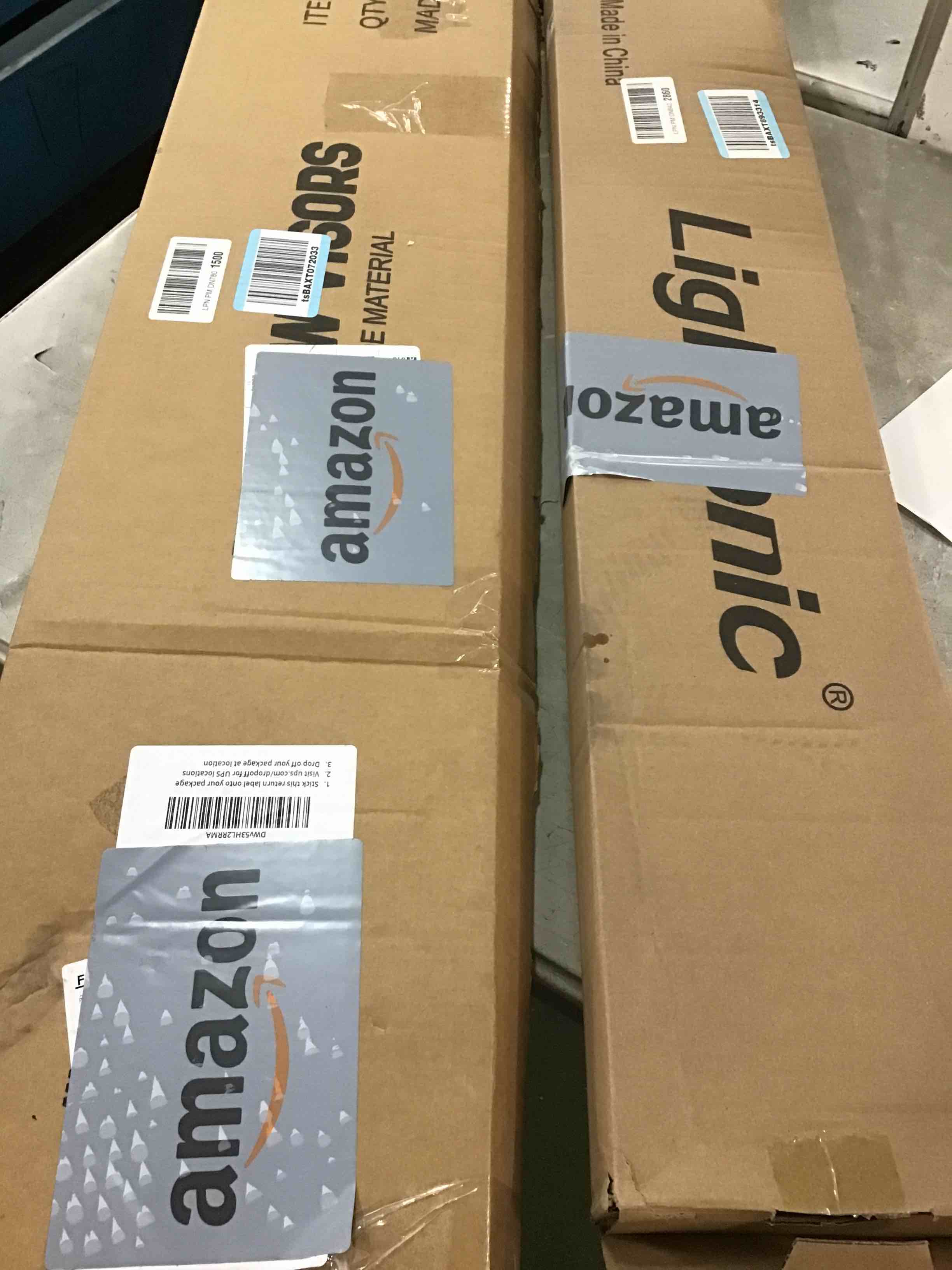 https://s3.amazonaws.com/lotting-images-prod/bidfta/PNK1257967_1736351775386.jpeg
