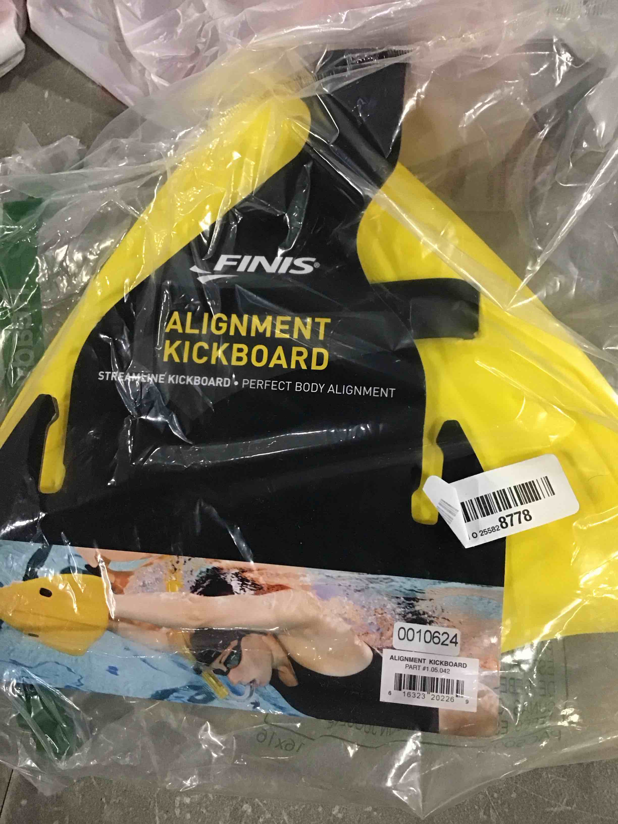 https://s3.amazonaws.com/lotting-images-prod/bidfta/PNK1259140_1734380602921.jpeg