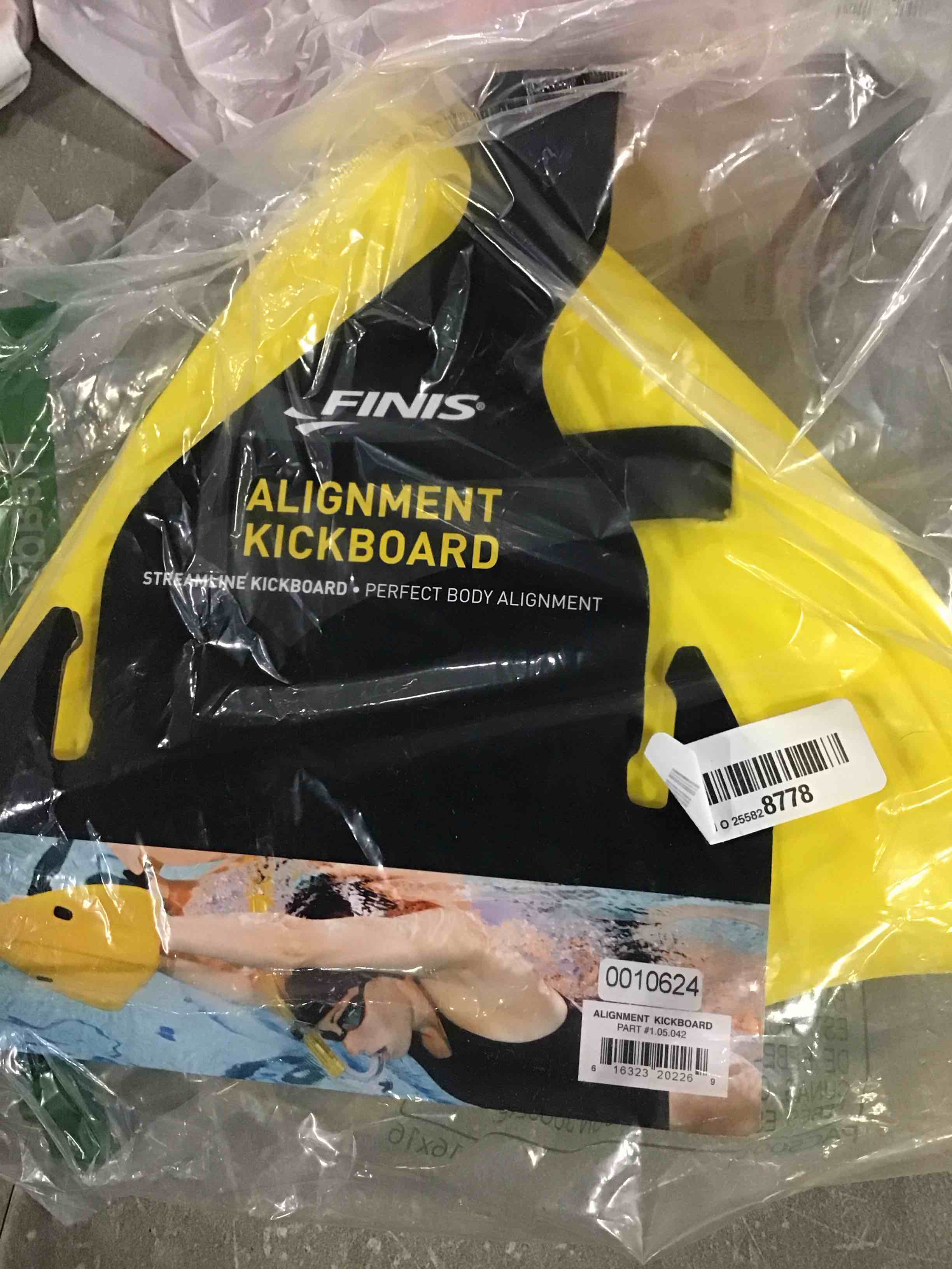 https://s3.amazonaws.com/lotting-images-prod/bidfta/PNK1259140_1734380603900.jpeg
