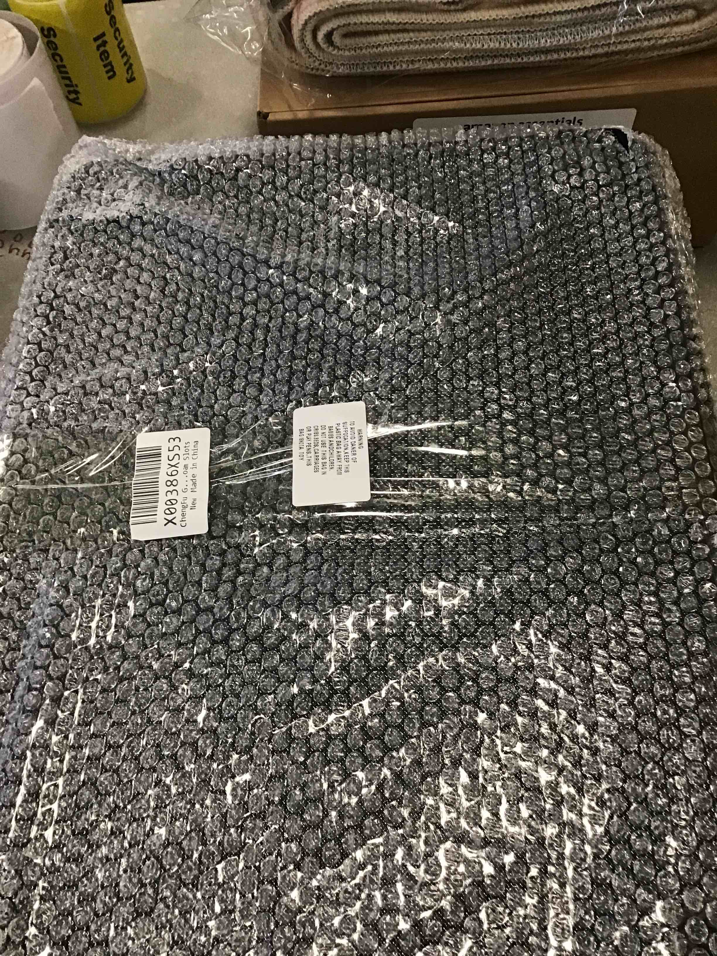 https://s3.amazonaws.com/lotting-images-prod/bidfta/PNK1260105_1734553816661.jpeg