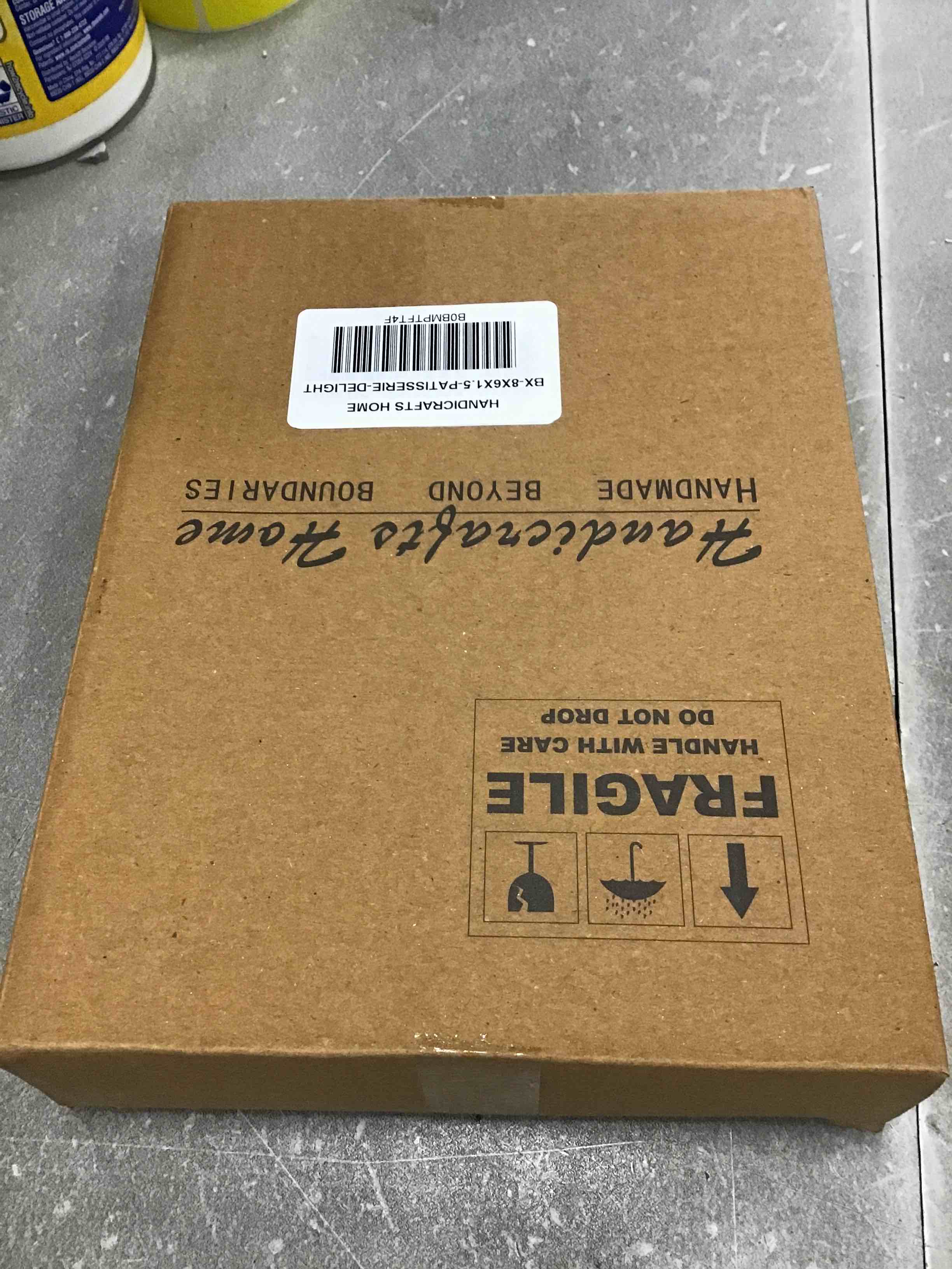 https://s3.amazonaws.com/lotting-images-prod/bidfta/PNK1260502_1734788843701.jpeg