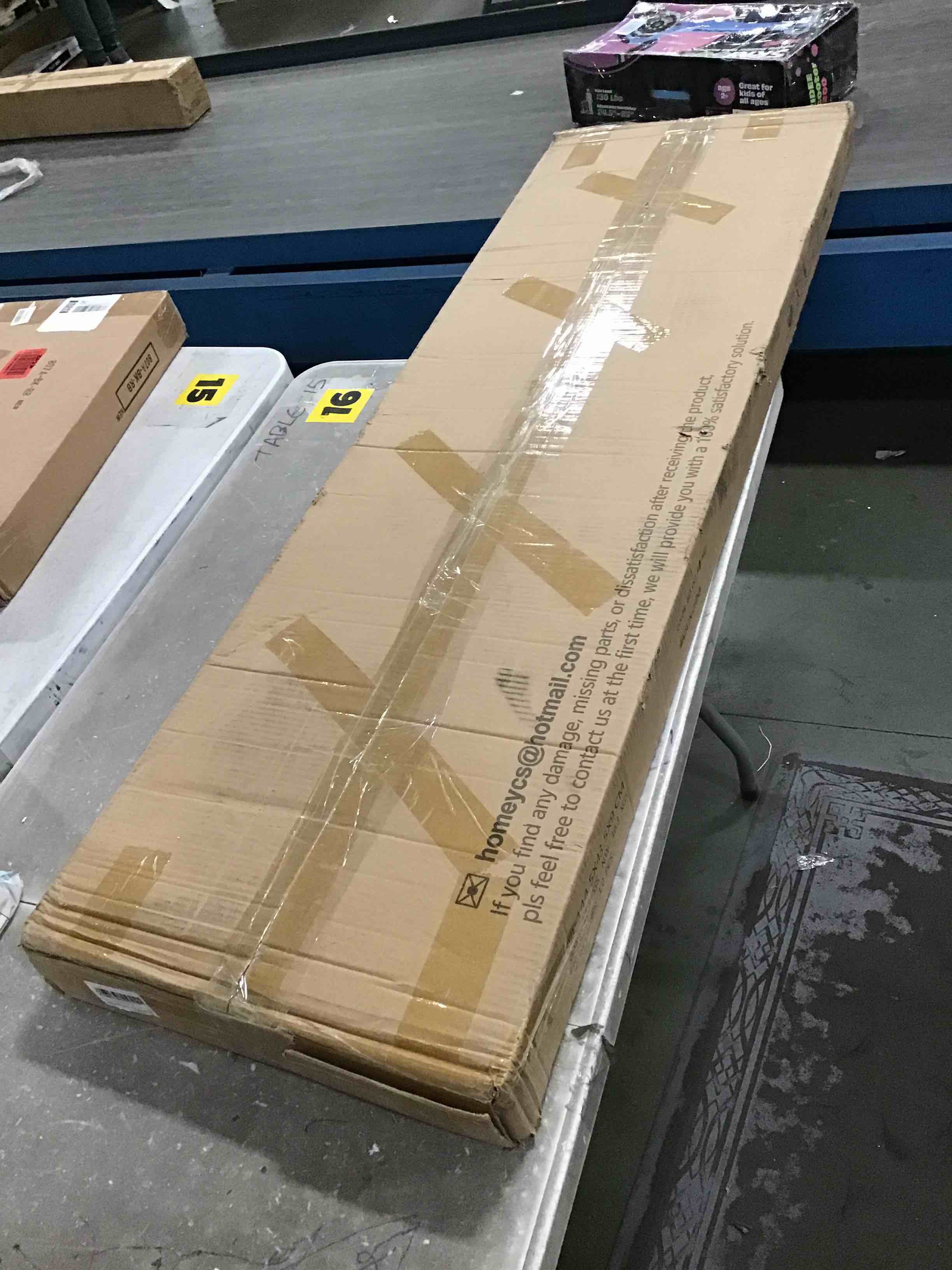 https://s3.amazonaws.com/lotting-images-prod/bidfta/PNK1261004_1734527734799.jpeg