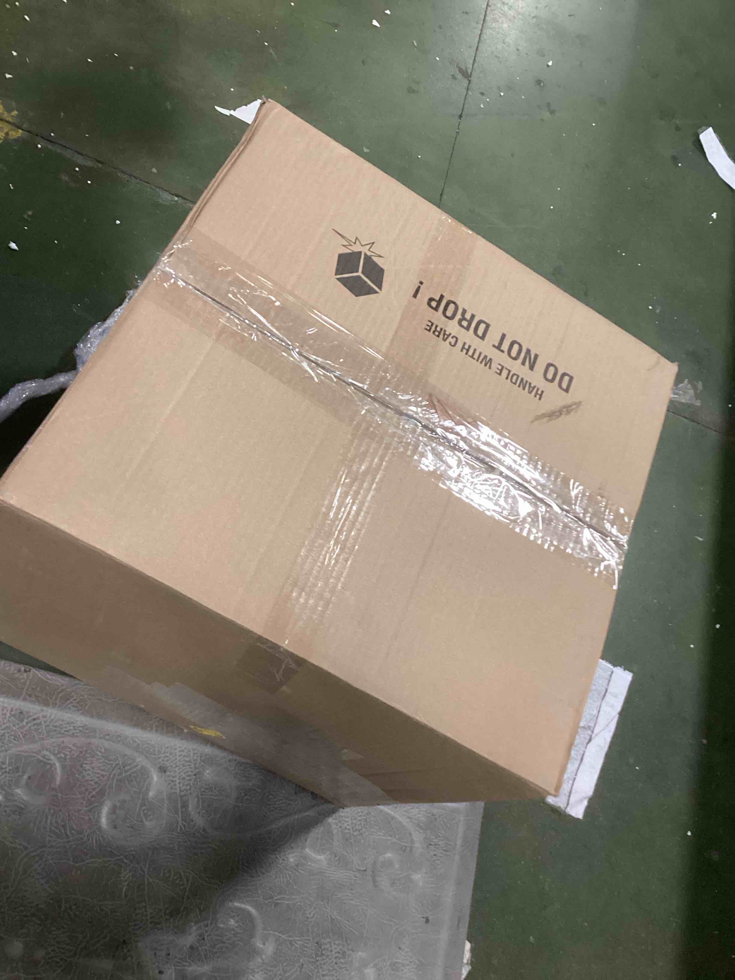 https://s3.amazonaws.com/lotting-images-prod/bidfta/PNK1261615_1734705235184.jpeg