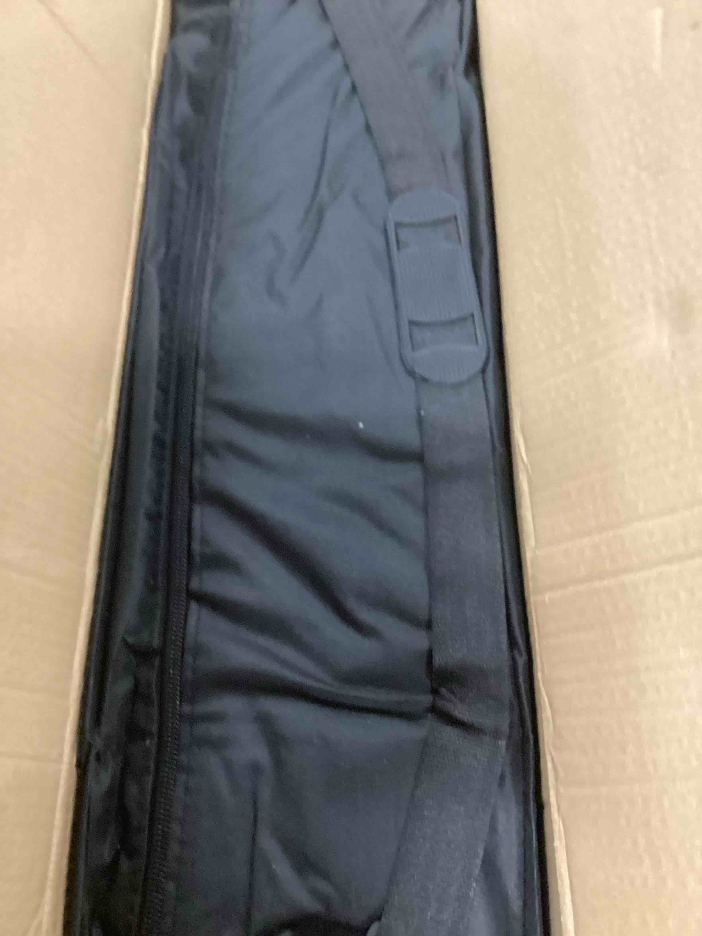 https://s3.amazonaws.com/lotting-images-prod/bidfta/PNK1261791_1734710087713.jpeg