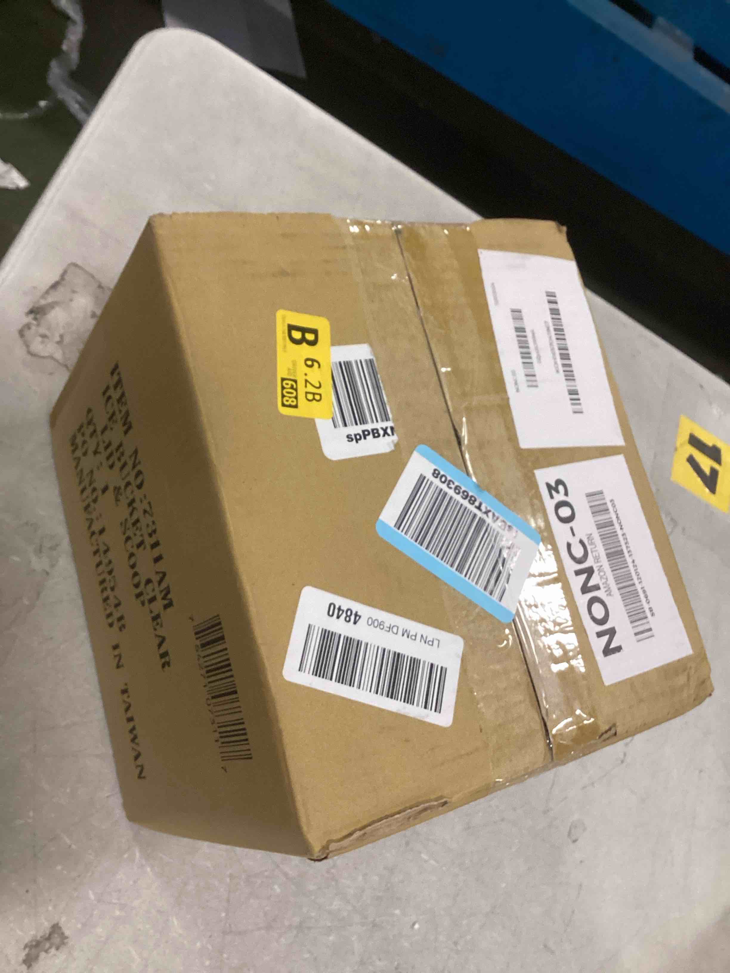 https://s3.amazonaws.com/lotting-images-prod/bidfta/PNK1261794_1734711470275.jpeg