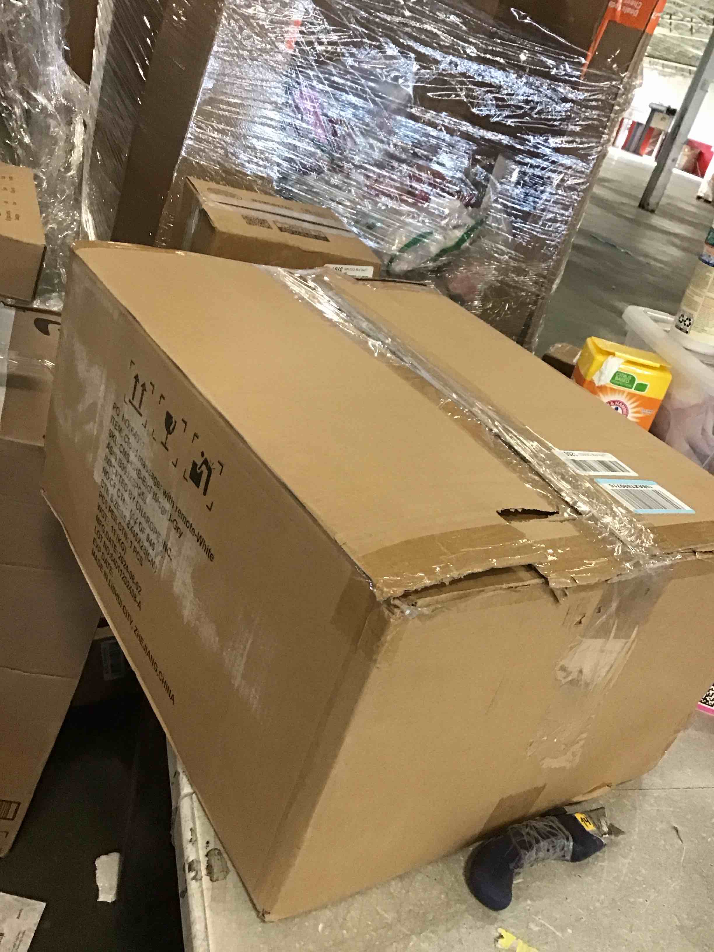 https://s3.amazonaws.com/lotting-images-prod/bidfta/PNK1262195_1736005064961.jpeg