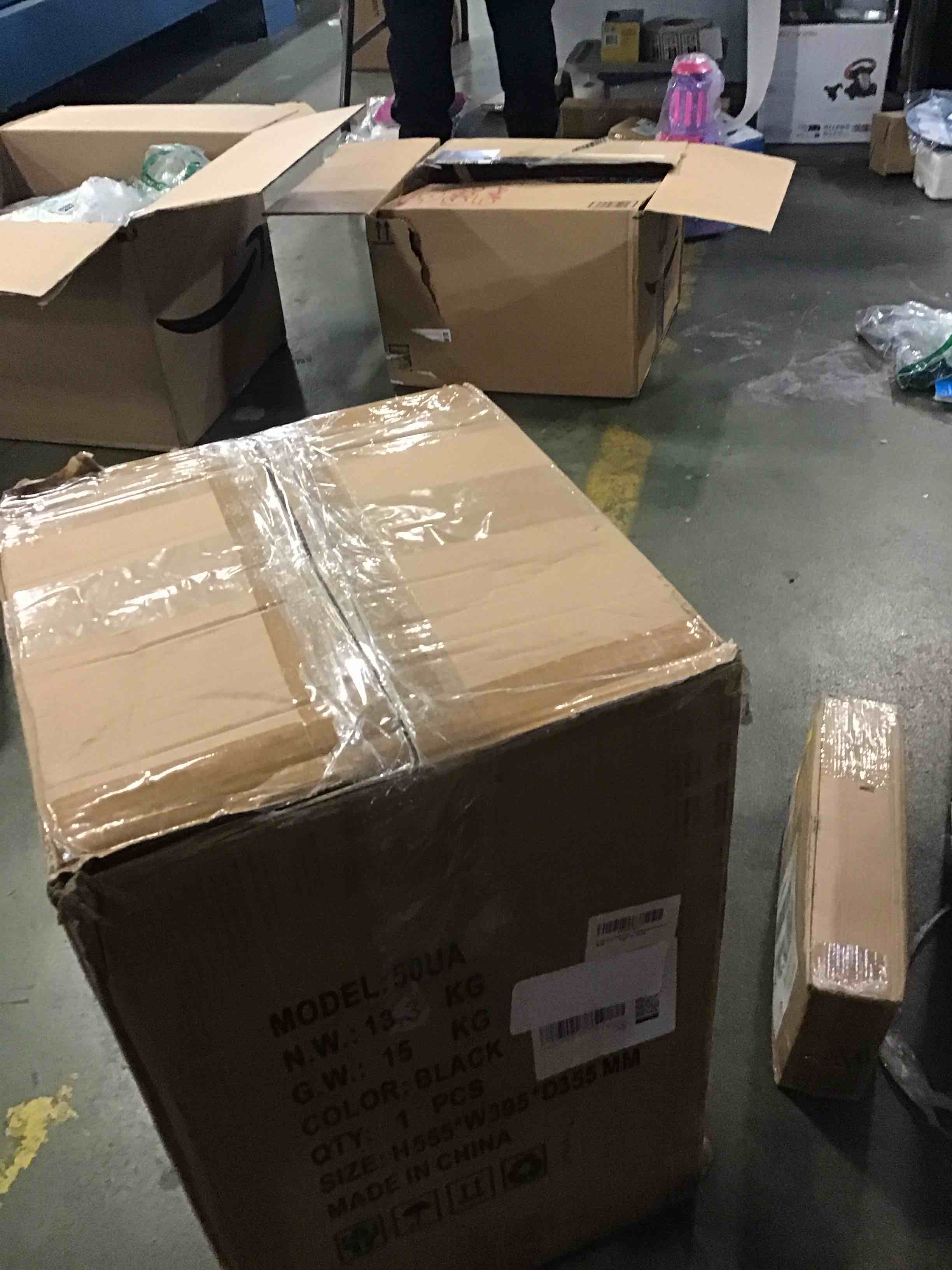 https://s3.amazonaws.com/lotting-images-prod/bidfta/PNK1262321_1736609976496.jpeg