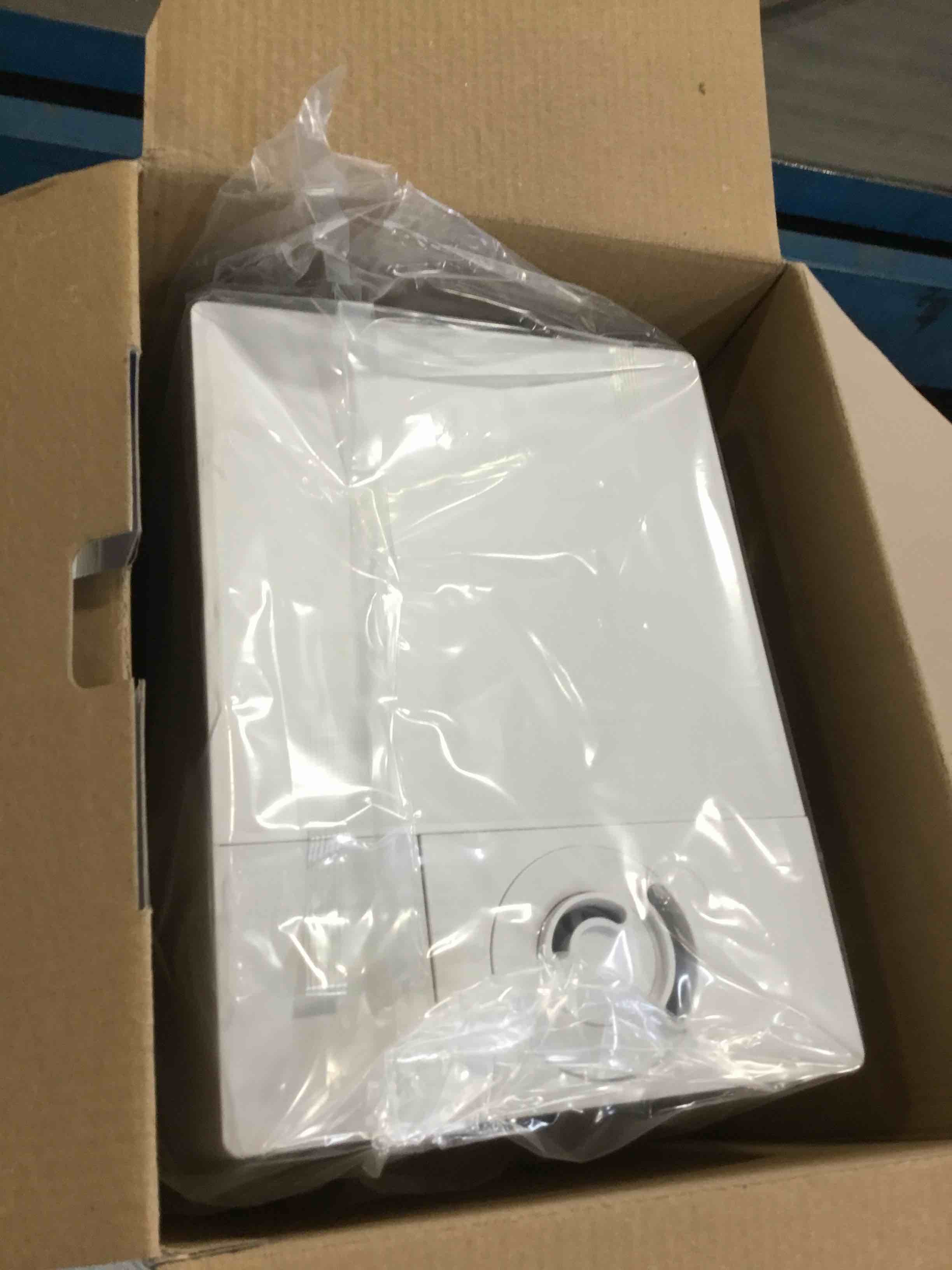 https://s3.amazonaws.com/lotting-images-prod/bidfta/PNK1262504_1737140478276.jpeg