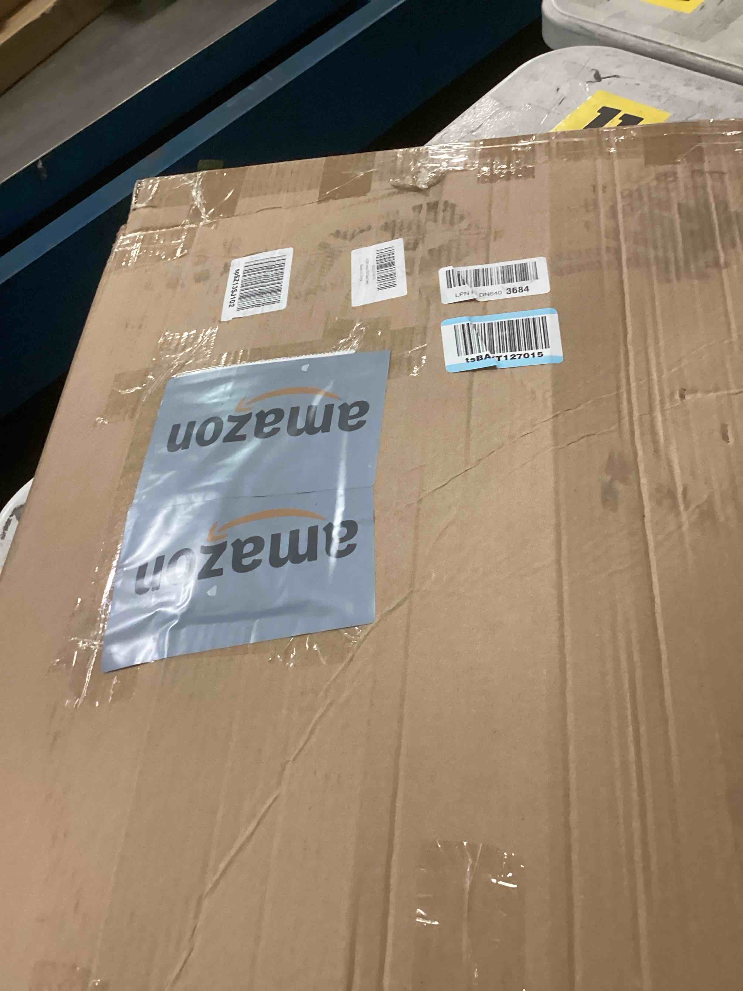 https://s3.amazonaws.com/lotting-images-prod/bidfta/PNK1262595_1737379205961.jpeg