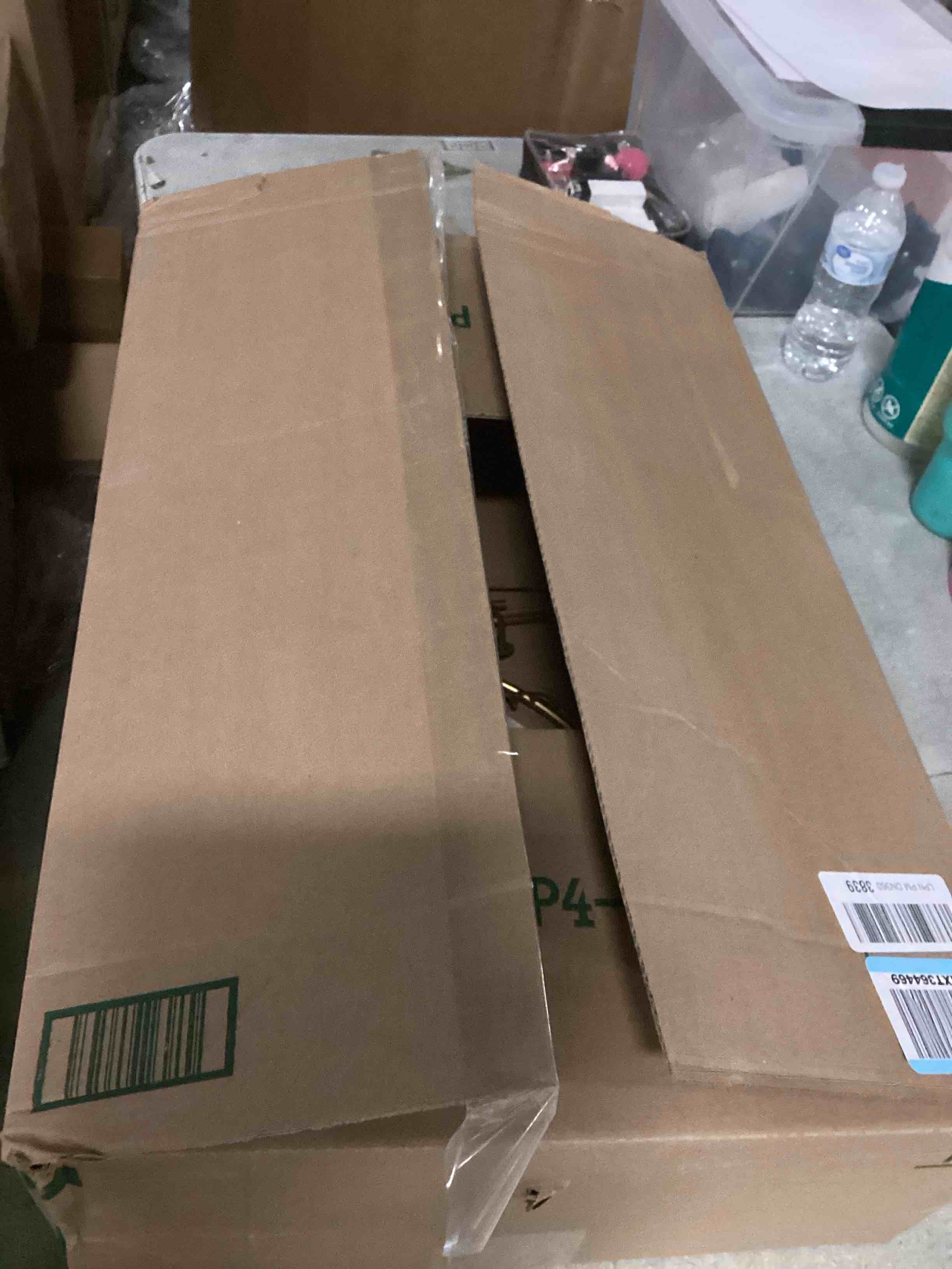 https://s3.amazonaws.com/lotting-images-prod/bidfta/PNK1262910_1737464601099.jpeg
