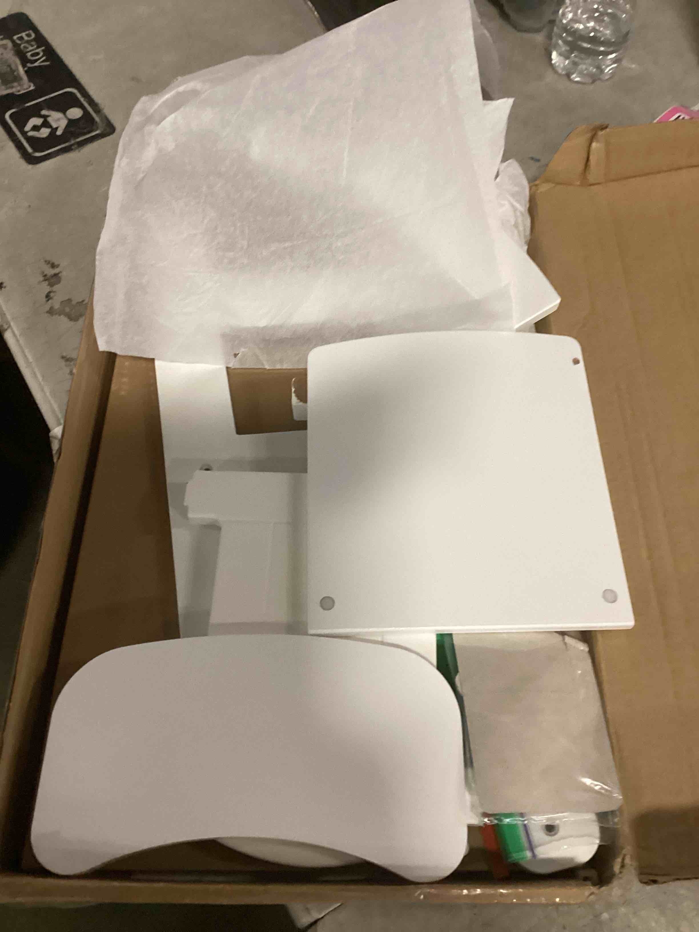 https://s3.amazonaws.com/lotting-images-prod/bidfta/PNK1262963_1737469483037.jpeg