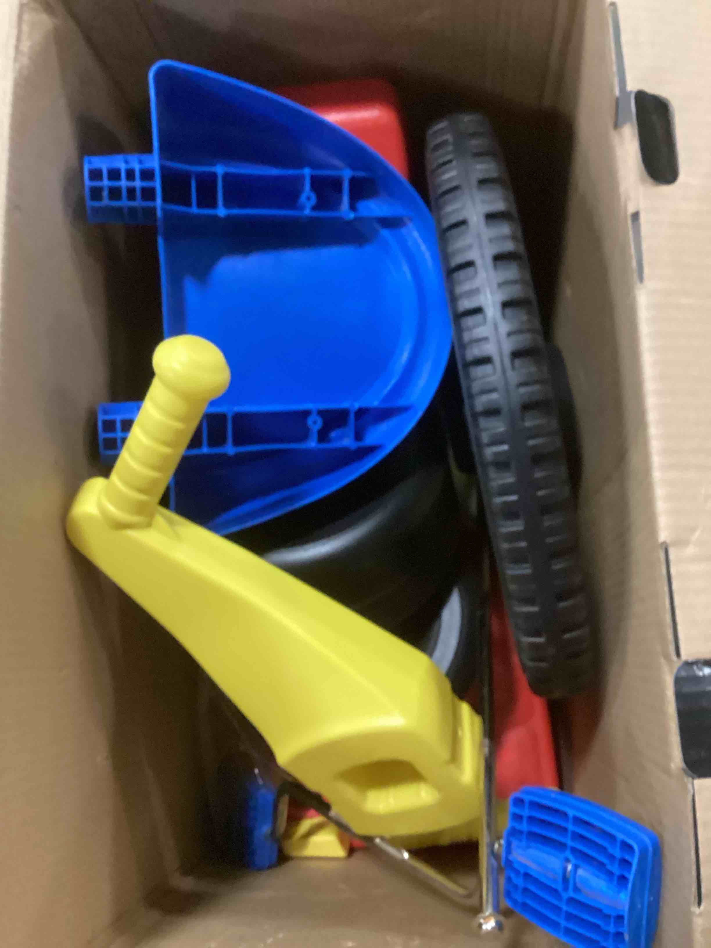 https://s3.amazonaws.com/lotting-images-prod/bidfta/PNK1262964_1737469404553.jpeg