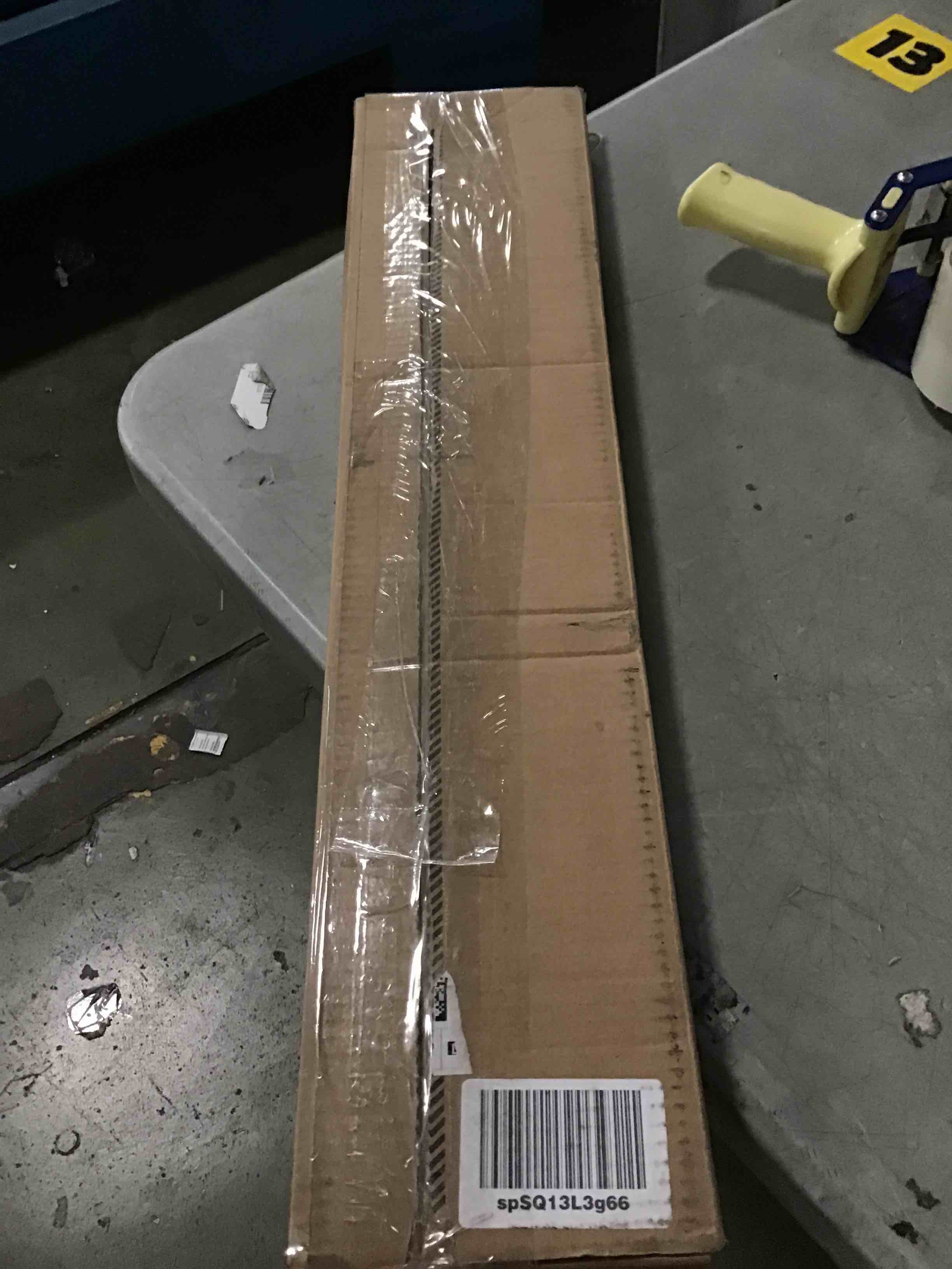 https://s3.amazonaws.com/lotting-images-prod/bidfta/PNK1263300_1737561967405.jpeg