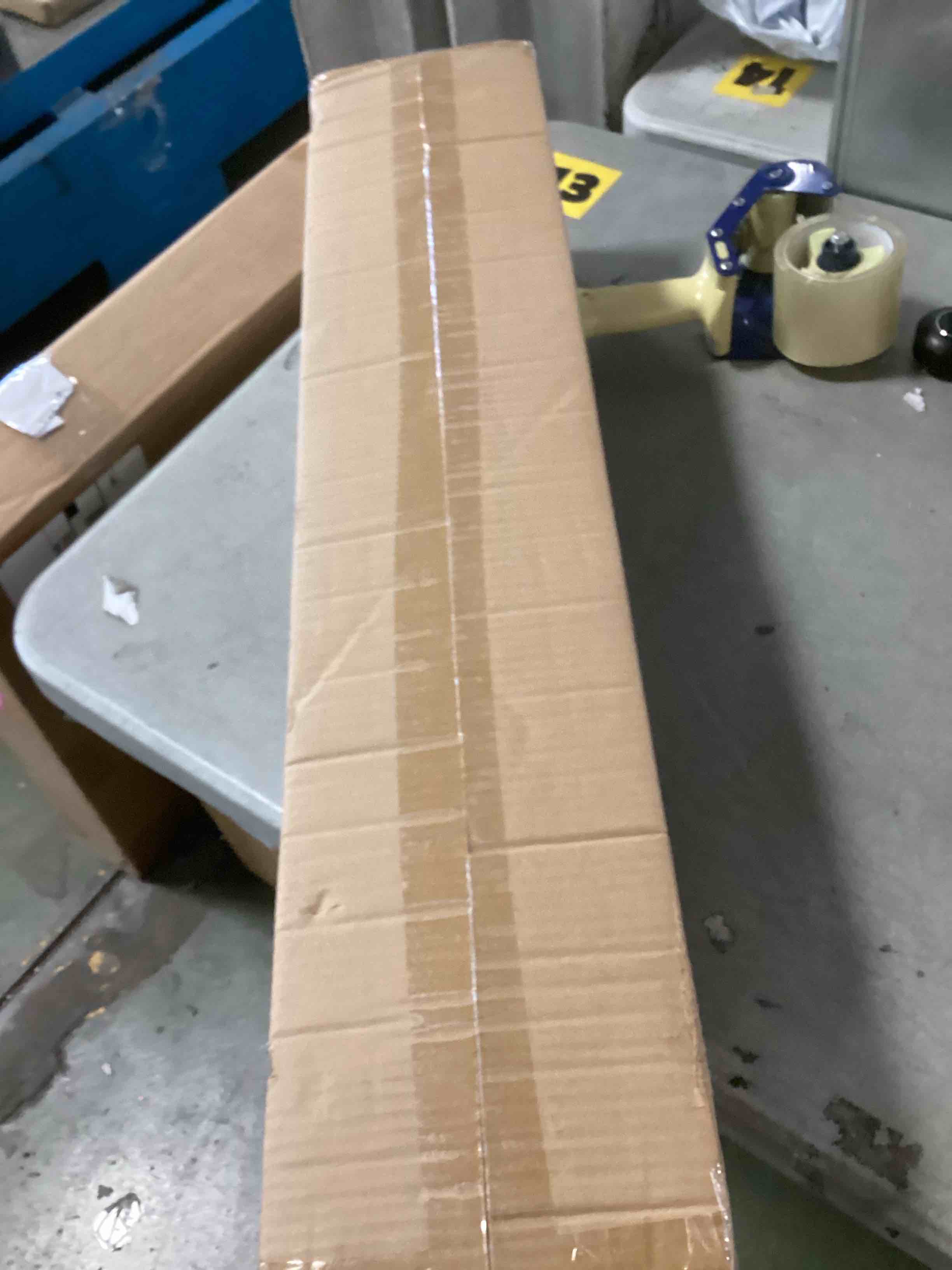 https://s3.amazonaws.com/lotting-images-prod/bidfta/PNK1263419_1737573131507.jpeg