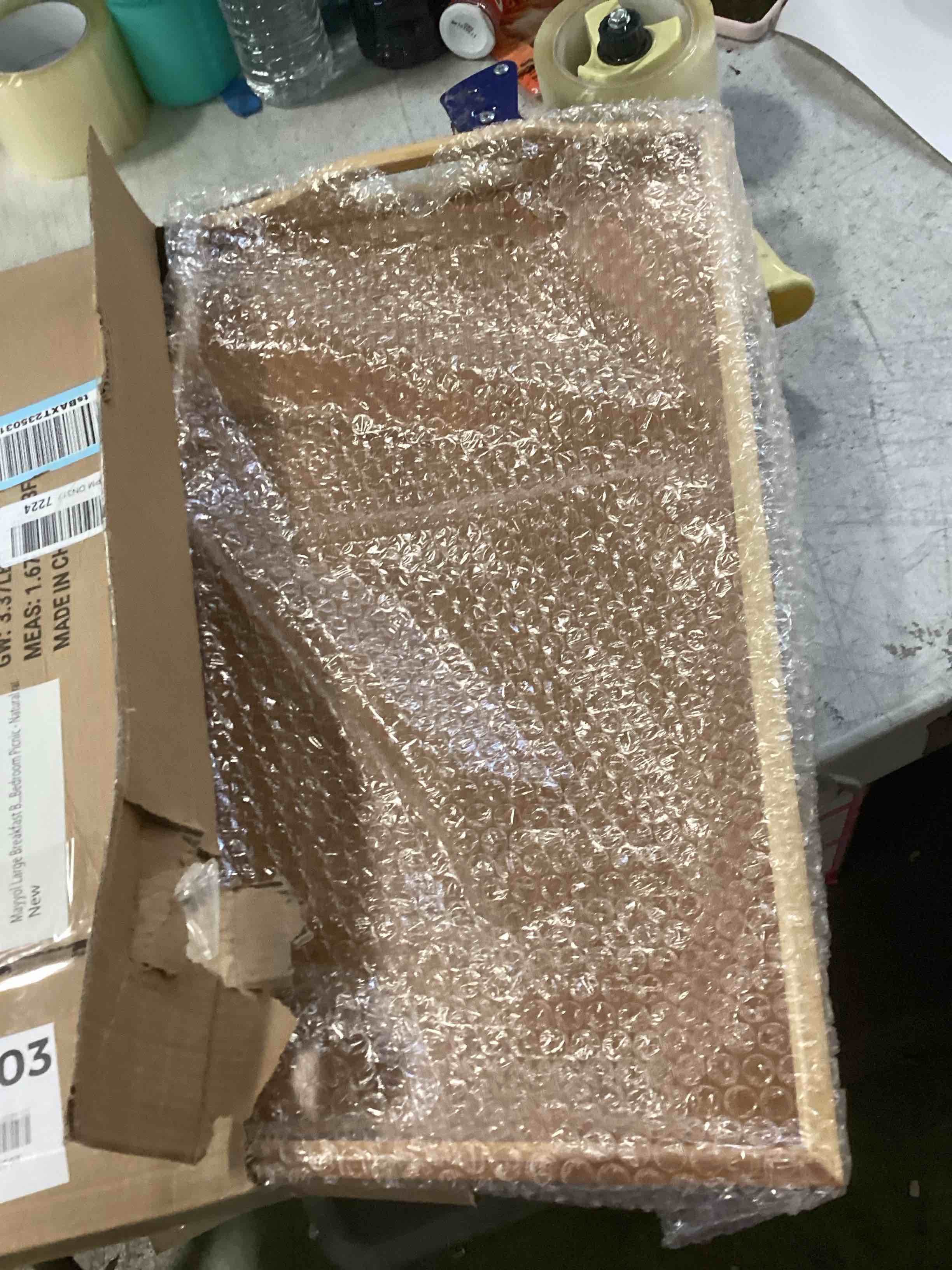 https://s3.amazonaws.com/lotting-images-prod/bidfta/PNK1263992_1737751175914.jpeg