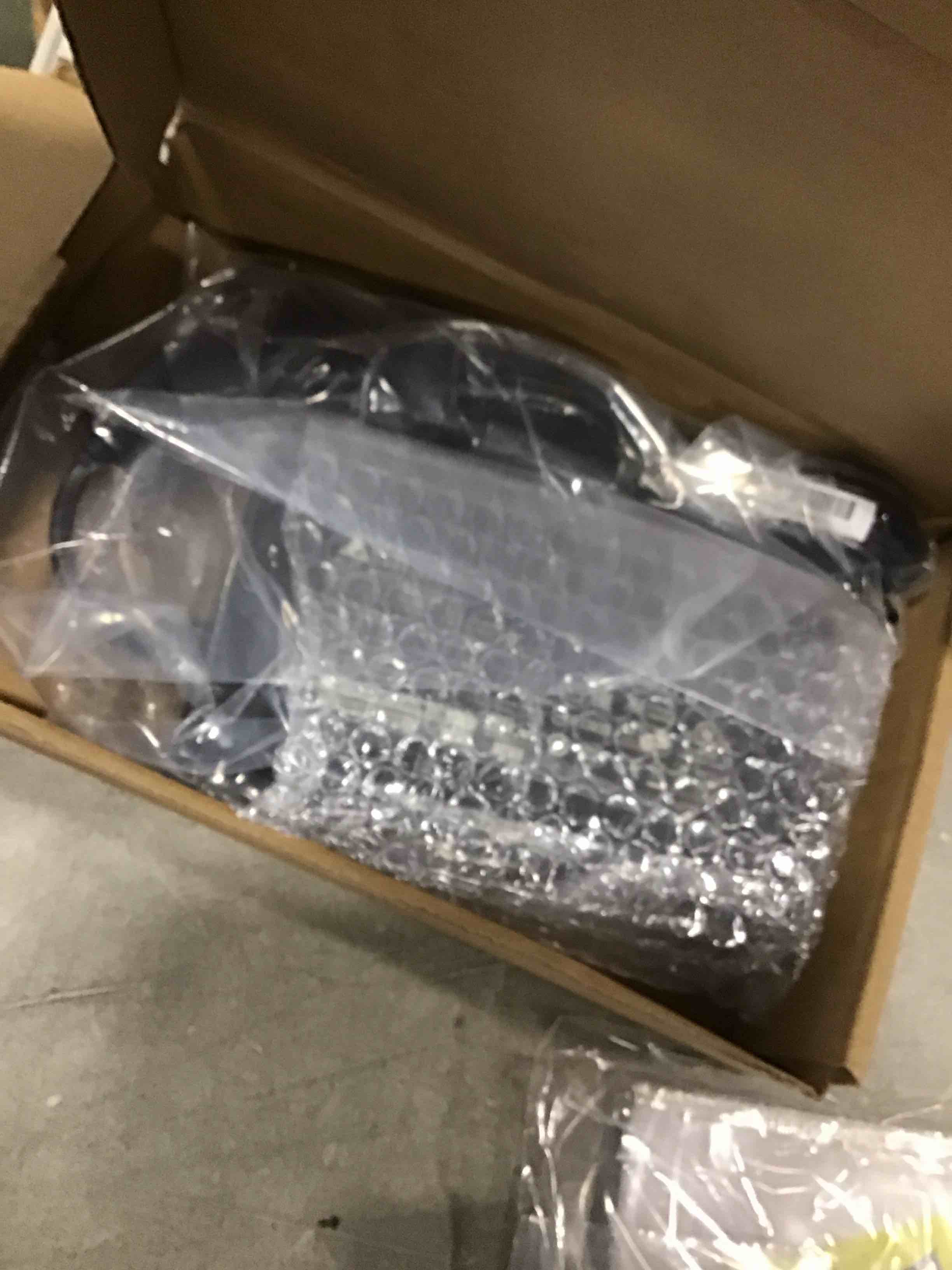 https://s3.amazonaws.com/lotting-images-prod/bidfta/PNK1268659_1734181485634.jpeg