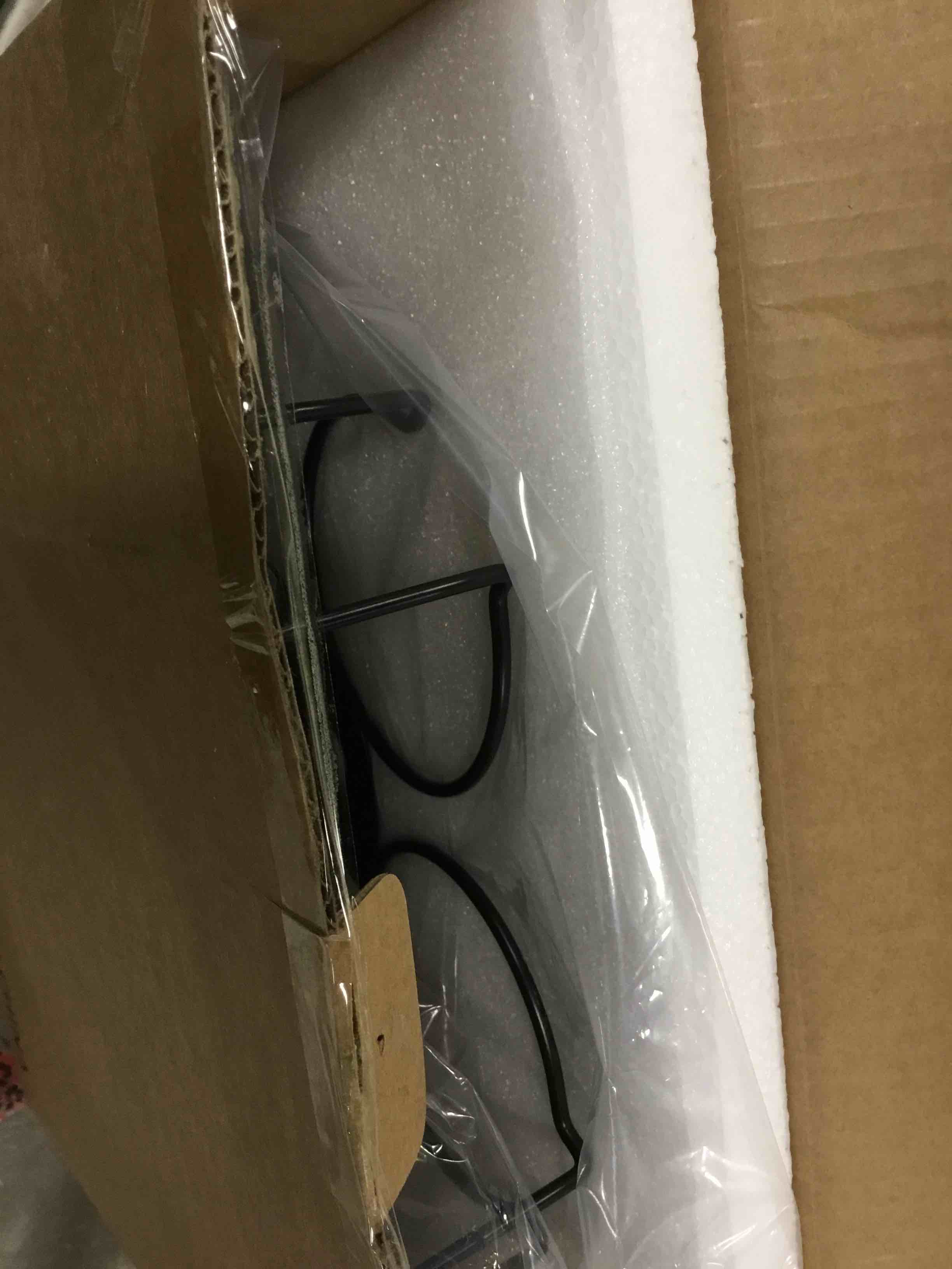 https://s3.amazonaws.com/lotting-images-prod/bidfta/PNK1269308_1734532884520.jpeg