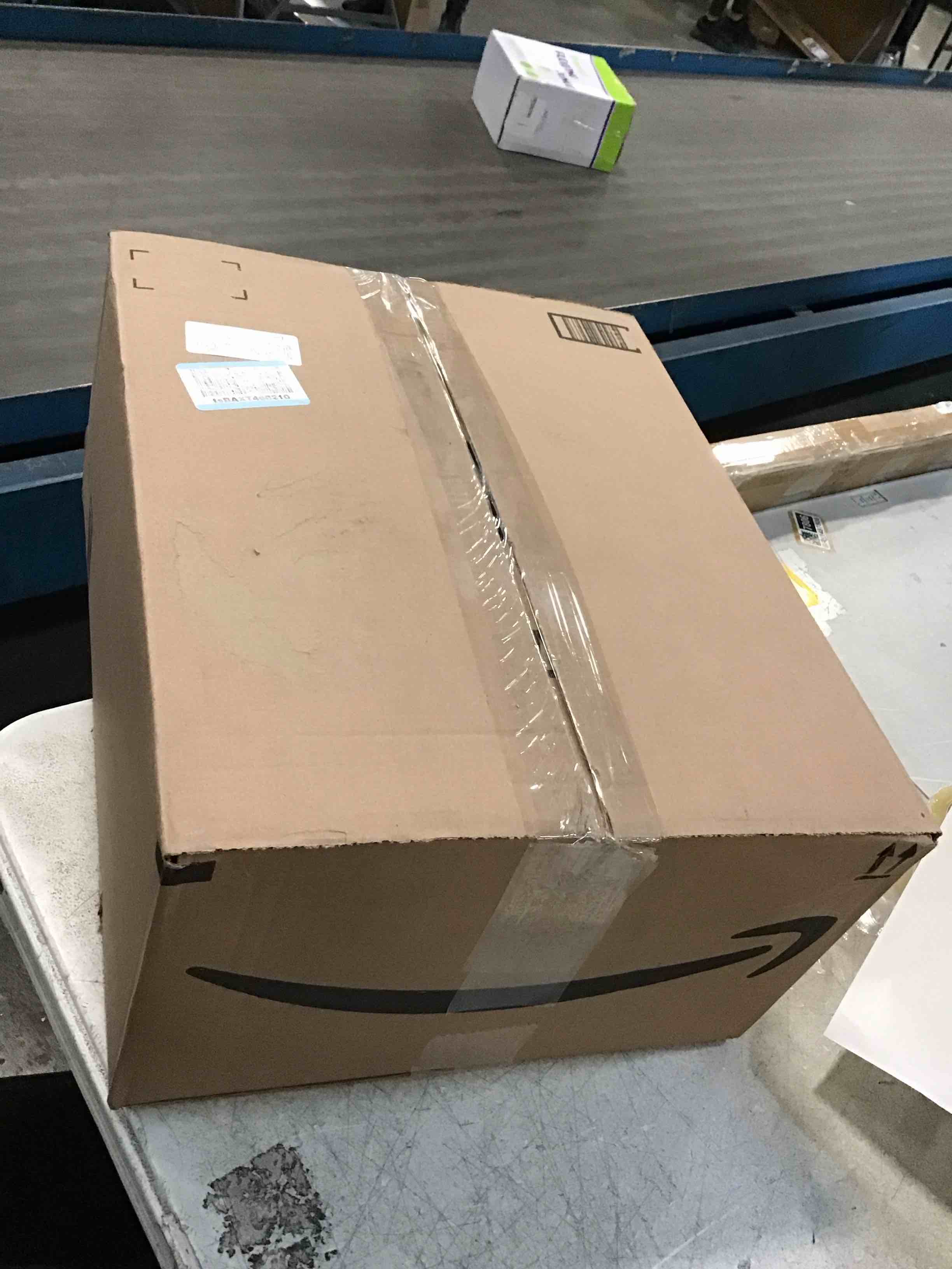 https://s3.amazonaws.com/lotting-images-prod/bidfta/PNK1270589_1734442823230.jpeg