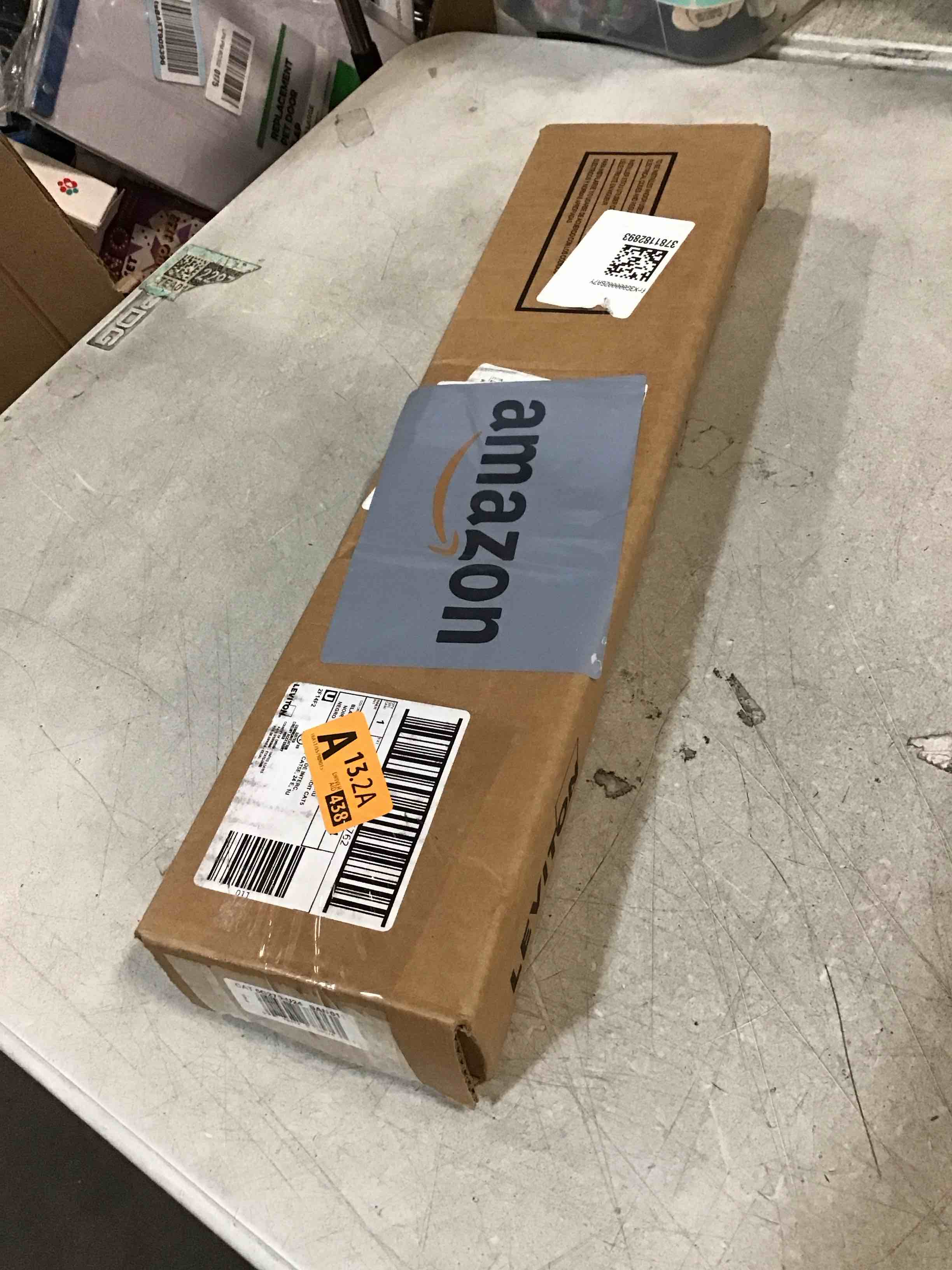 https://s3.amazonaws.com/lotting-images-prod/bidfta/PNK1270890_1734532883664.jpeg