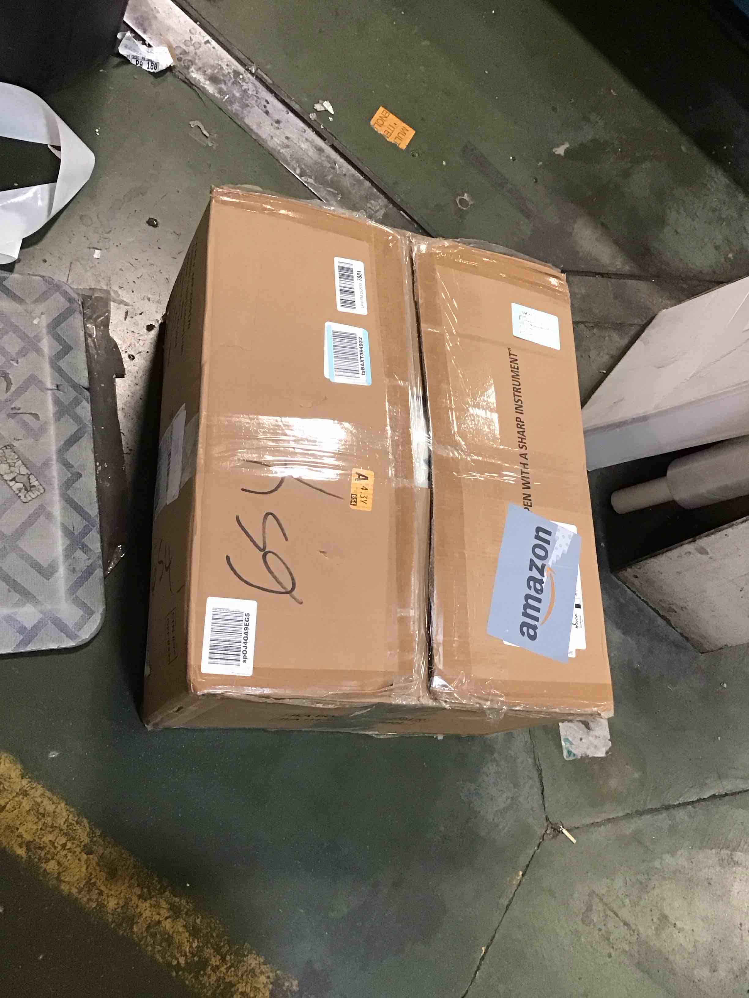 https://s3.amazonaws.com/lotting-images-prod/bidfta/PNK1270953_1734540201789.jpeg