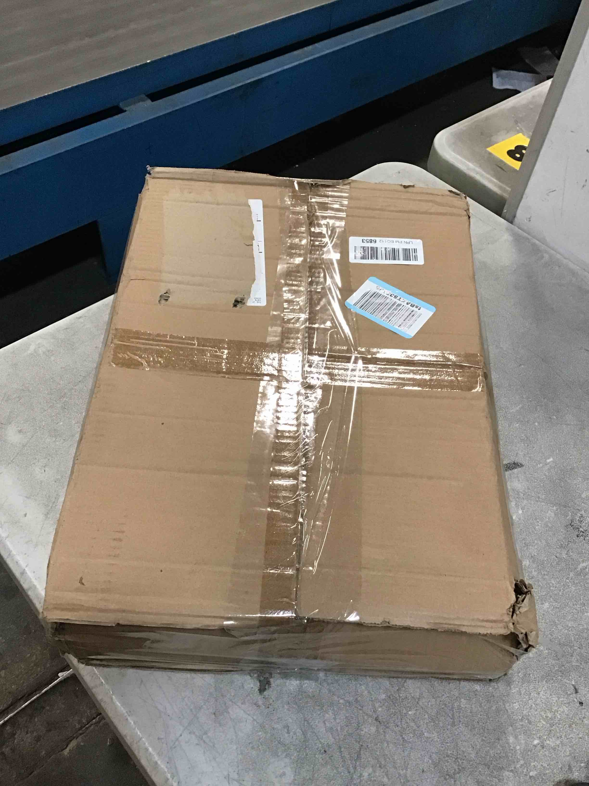 https://s3.amazonaws.com/lotting-images-prod/bidfta/PNK1271121_1734616009777.jpeg