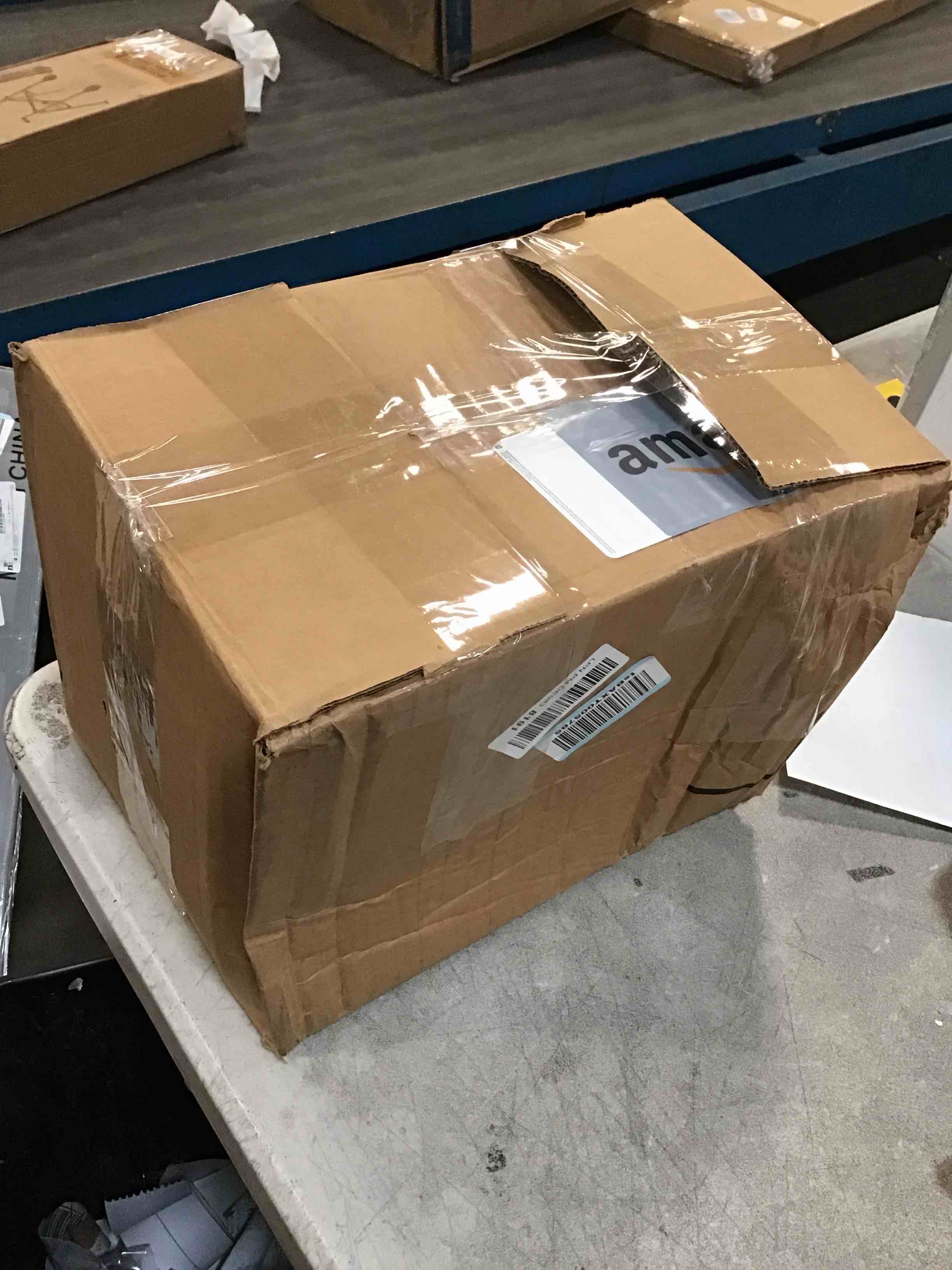 https://s3.amazonaws.com/lotting-images-prod/bidfta/PNK1271258_1734628886249.jpeg