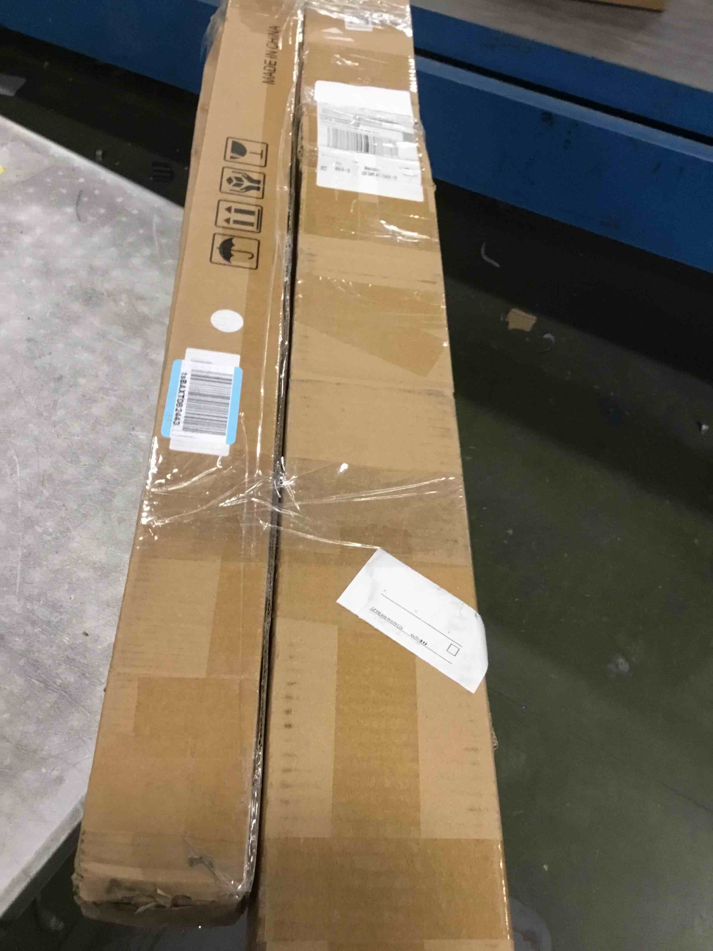 https://s3.amazonaws.com/lotting-images-prod/bidfta/PNK1272027_1738271699366.jpeg