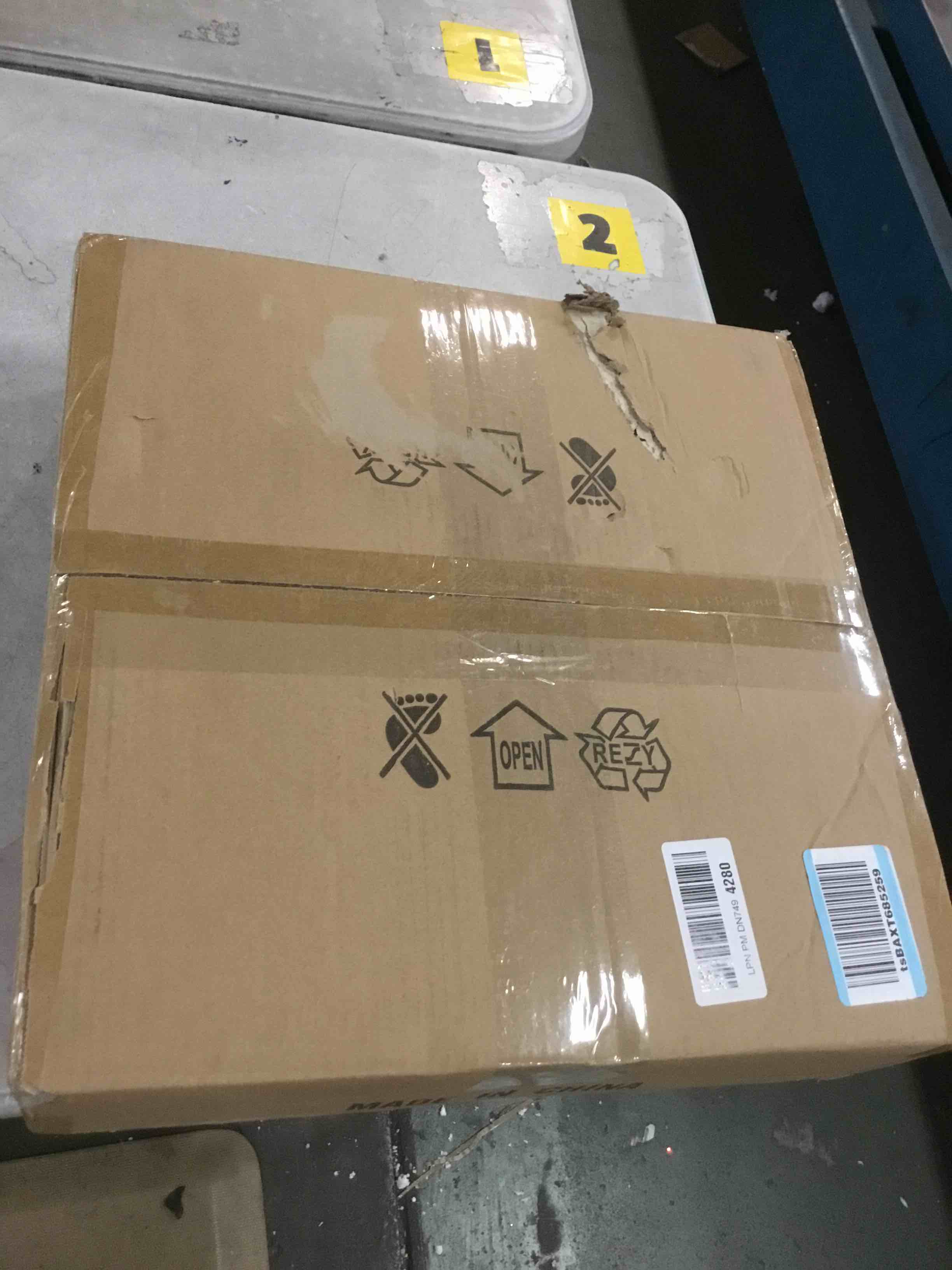 https://s3.amazonaws.com/lotting-images-prod/bidfta/PNK1272916_1738687803071.jpeg